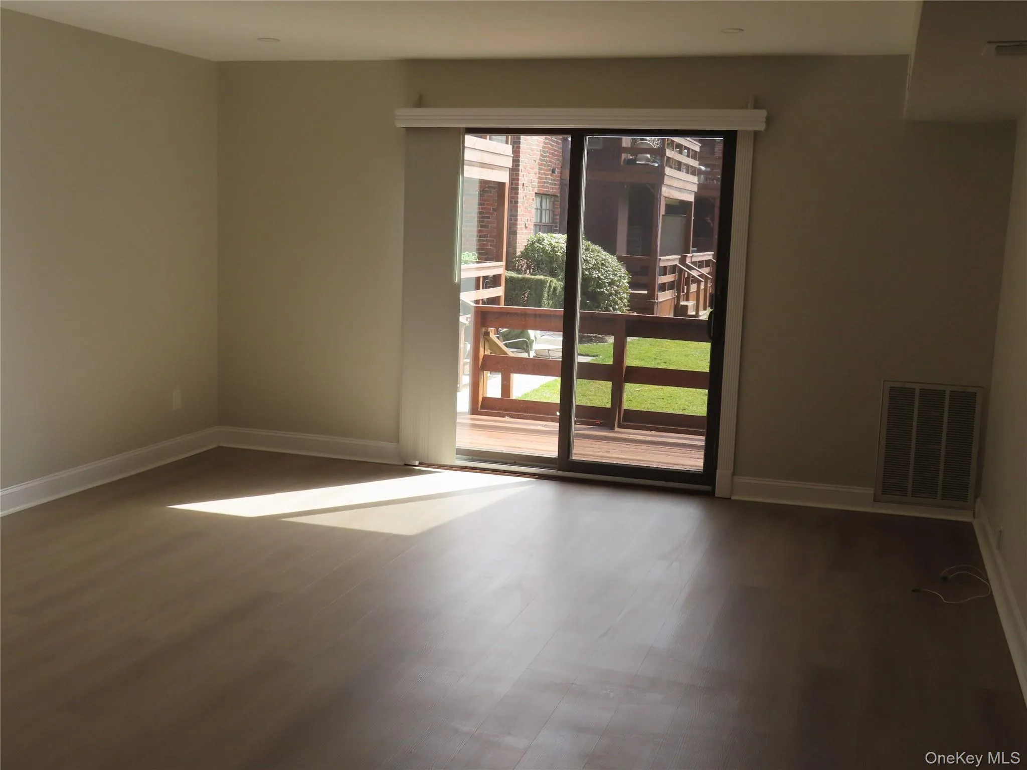 458 Mariners Way, Babylon, NY, 2 Bedrooms Bedrooms, 4 Rooms Rooms,1 BathroomBathrooms,Residential Lease,For Rent,Mariners,0,955201 458 Mariners Way, Babylon, NY, 2 Bedrooms Bedrooms, 4 Rooms Rooms,1 BathroomBathrooms,Residential Lease,For Rent,Mariners,0,955201