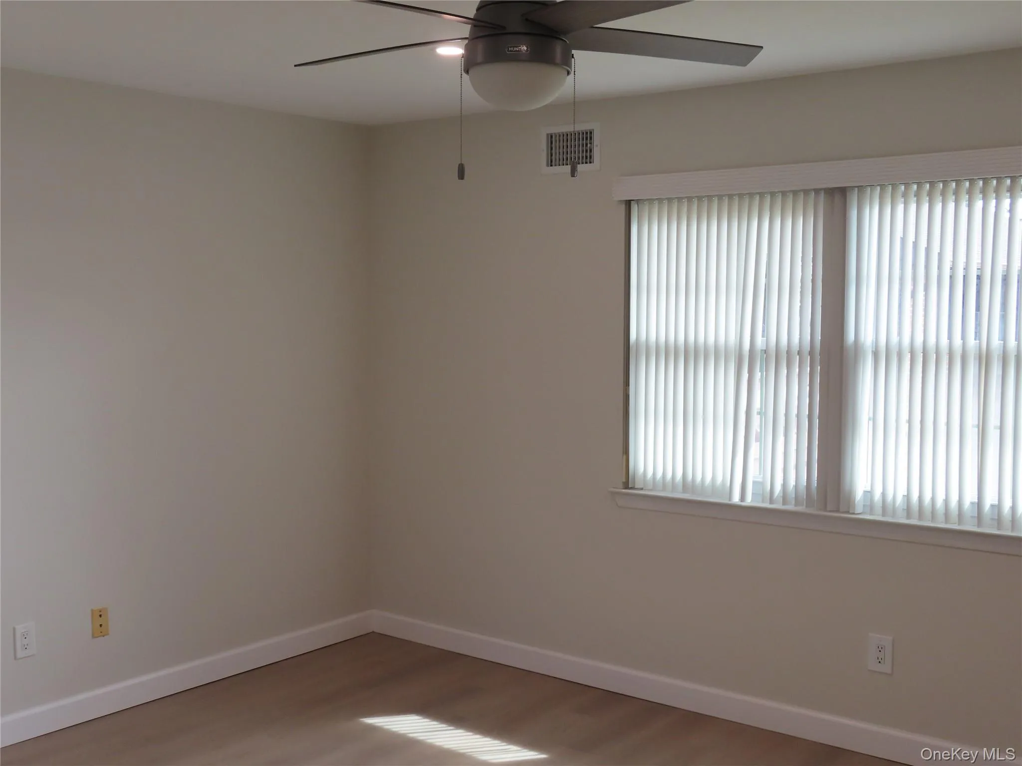 458 Mariners Way, Babylon, NY, 2 Bedrooms Bedrooms, 4 Rooms Rooms,1 BathroomBathrooms,Residential Lease,For Rent,Mariners,0,955201 458 Mariners Way, Babylon, NY, 2 Bedrooms Bedrooms, 4 Rooms Rooms,1 BathroomBathrooms,Residential Lease,For Rent,Mariners,0,955201