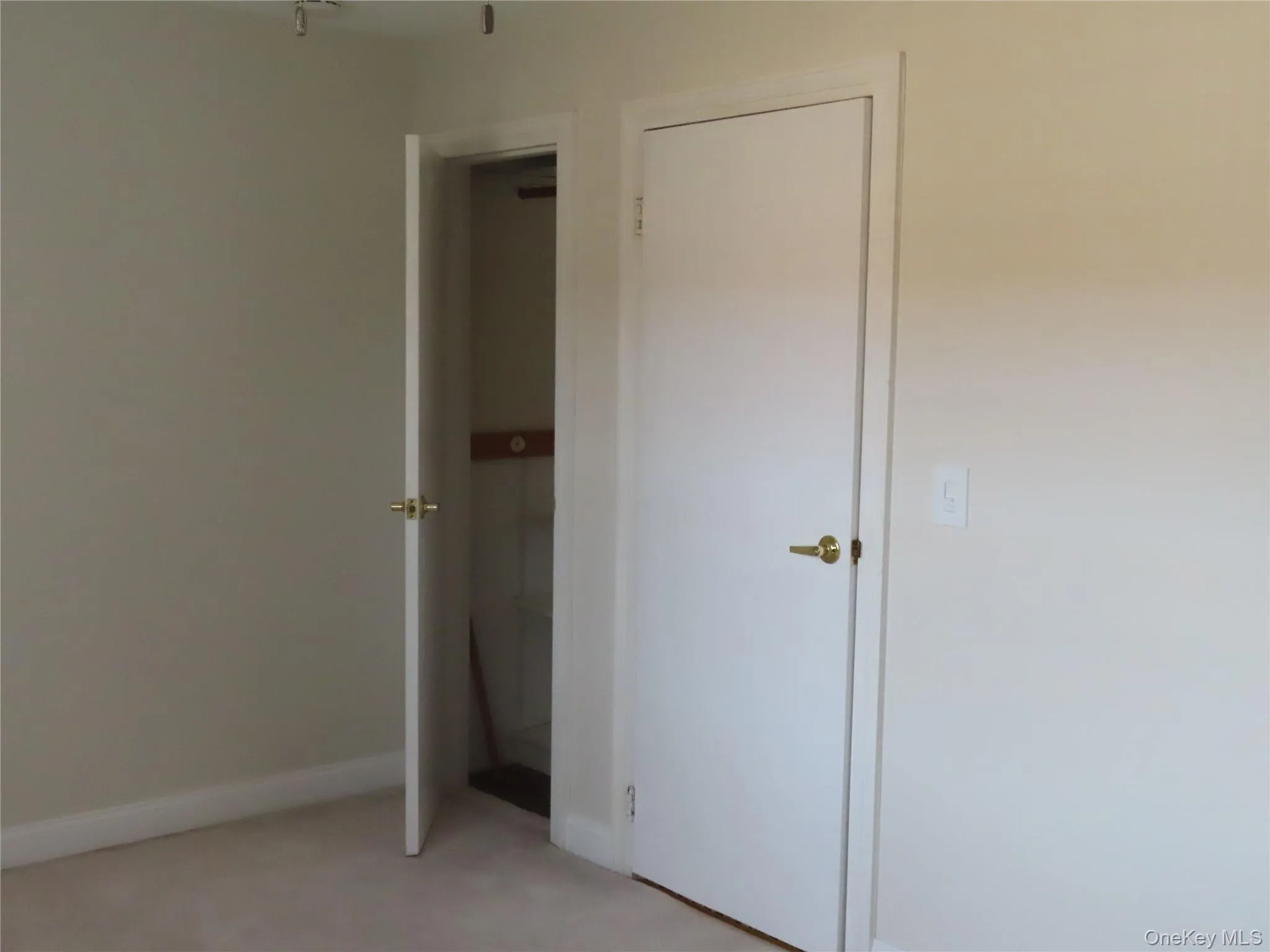 458 Mariners Way, Babylon, NY, 2 Bedrooms Bedrooms, 4 Rooms Rooms,1 BathroomBathrooms,Residential Lease,For Rent,Mariners,0,955201 458 Mariners Way, Babylon, NY, 2 Bedrooms Bedrooms, 4 Rooms Rooms,1 BathroomBathrooms,Residential Lease,For Rent,Mariners,0,955201