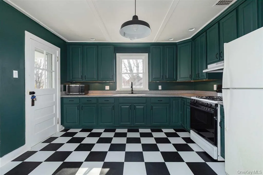 460 Lasher Road, Clermont, NY, 2 Bedrooms Bedrooms, 7 Rooms Rooms,1 BathroomBathrooms,Residential Lease,Idx,Lasher,0,955206 460 Lasher Road, Clermont, NY, 2 Bedrooms Bedrooms, 7 Rooms Rooms,1 BathroomBathrooms,Residential Lease,Idx,Lasher,0,955206