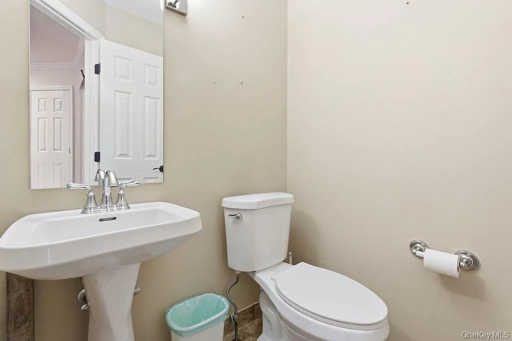 305 Glenwood Drive, Ossining, NY, 4 Bedrooms Bedrooms, 7 Rooms Rooms,3 BathroomsBathrooms,Residential Lease,For Rent,Glenwood,0,955226 305 Glenwood Drive, Ossining, NY, 4 Bedrooms Bedrooms, 7 Rooms Rooms,3 BathroomsBathrooms,Residential Lease,For Rent,Glenwood,0,955226