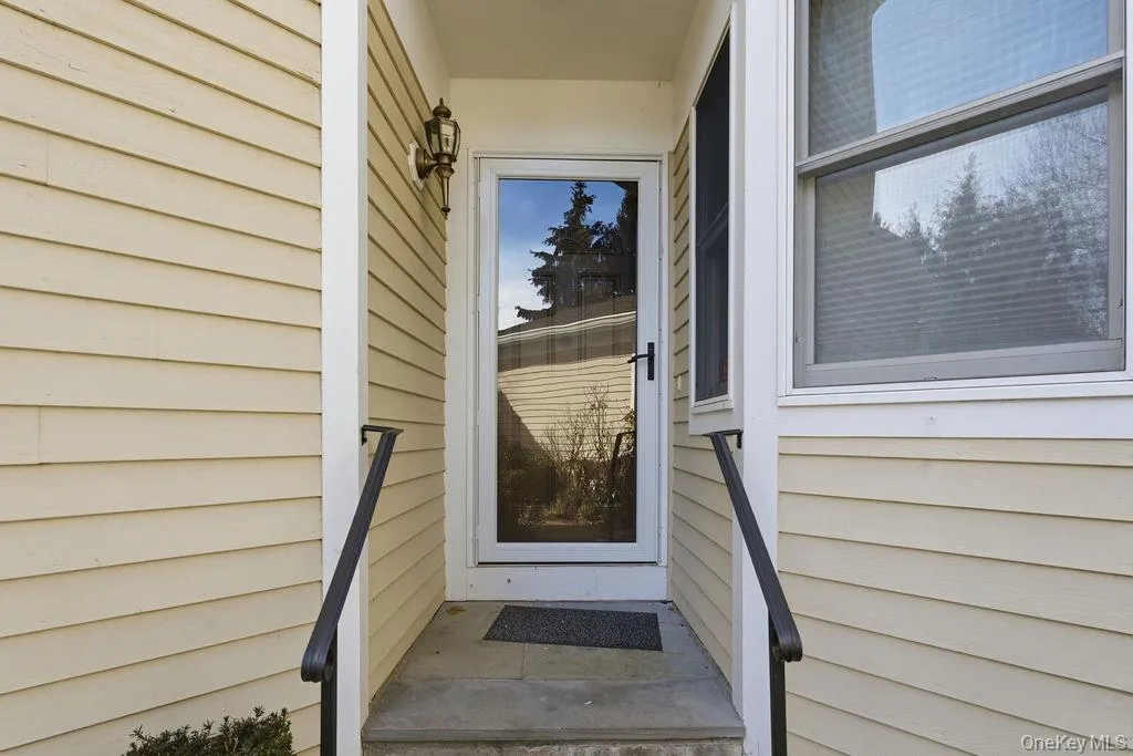305 Glenwood Drive, Ossining, NY, 4 Bedrooms Bedrooms, 7 Rooms Rooms,3 BathroomsBathrooms,Residential Lease,For Rent,Glenwood,0,955226 305 Glenwood Drive, Ossining, NY, 4 Bedrooms Bedrooms, 7 Rooms Rooms,3 BathroomsBathrooms,Residential Lease,For Rent,Glenwood,0,955226