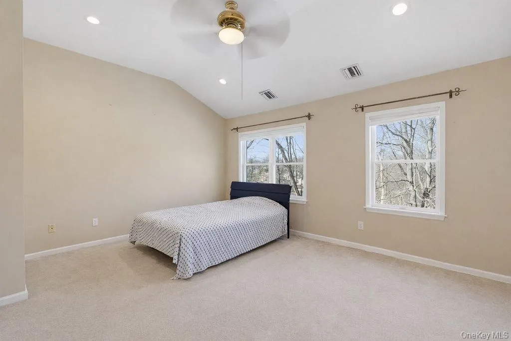 305 Glenwood Drive, Ossining, NY, 4 Bedrooms Bedrooms, 7 Rooms Rooms,3 BathroomsBathrooms,Residential Lease,For Rent,Glenwood,0,955226 305 Glenwood Drive, Ossining, NY, 4 Bedrooms Bedrooms, 7 Rooms Rooms,3 BathroomsBathrooms,Residential Lease,For Rent,Glenwood,0,955226