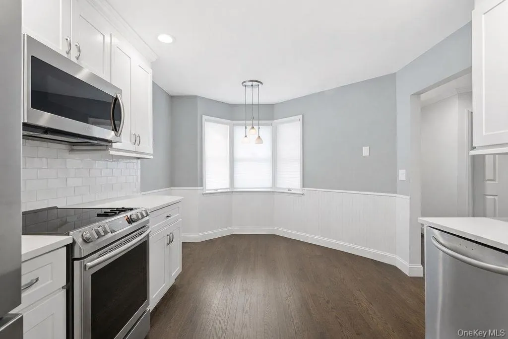 305 Glenwood Drive, Ossining, NY, 4 Bedrooms Bedrooms, 7 Rooms Rooms,3 BathroomsBathrooms,Residential Lease,For Rent,Glenwood,0,955226 305 Glenwood Drive, Ossining, NY, 4 Bedrooms Bedrooms, 7 Rooms Rooms,3 BathroomsBathrooms,Residential Lease,For Rent,Glenwood,0,955226