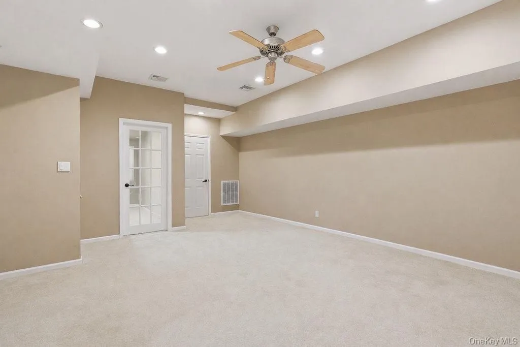 305 Glenwood Drive, Ossining, NY, 4 Bedrooms Bedrooms, 7 Rooms Rooms,3 BathroomsBathrooms,Residential Lease,For Rent,Glenwood,0,955226 305 Glenwood Drive, Ossining, NY, 4 Bedrooms Bedrooms, 7 Rooms Rooms,3 BathroomsBathrooms,Residential Lease,For Rent,Glenwood,0,955226