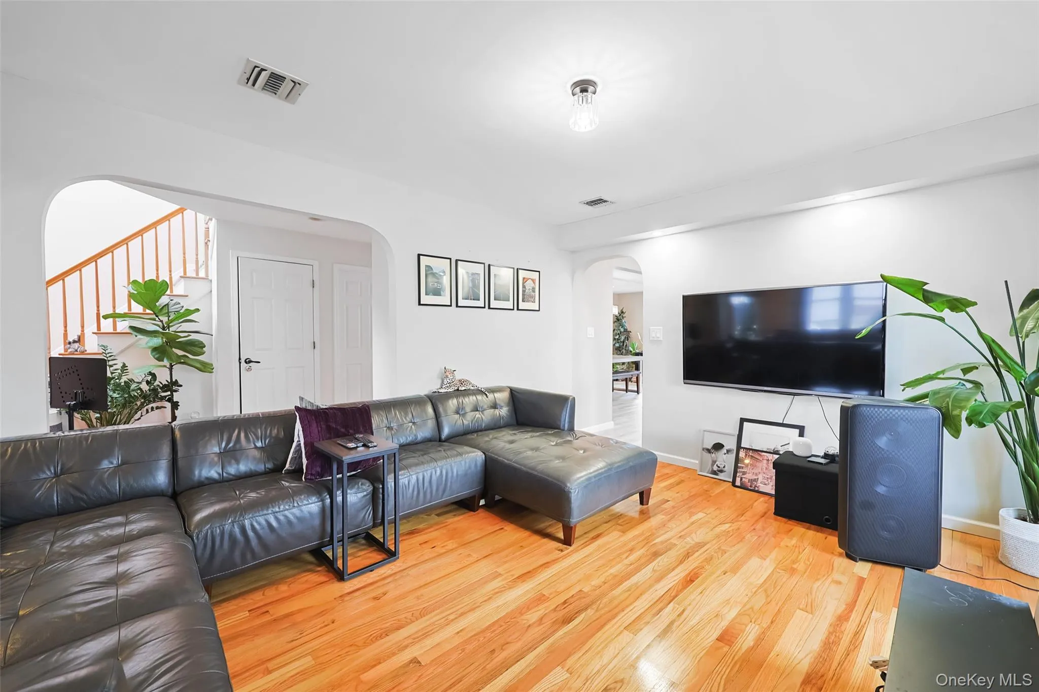 74 Bedford Avenue, North Hempstead, NY, 4 Bedrooms Bedrooms, 7 Rooms Rooms,2 BathroomsBathrooms,Residential,For Rent,Bedford,0,955253 74 Bedford Avenue, North Hempstead, NY, 4 Bedrooms Bedrooms, 7 Rooms Rooms,2 BathroomsBathrooms,Residential,For Rent,Bedford,0,955253