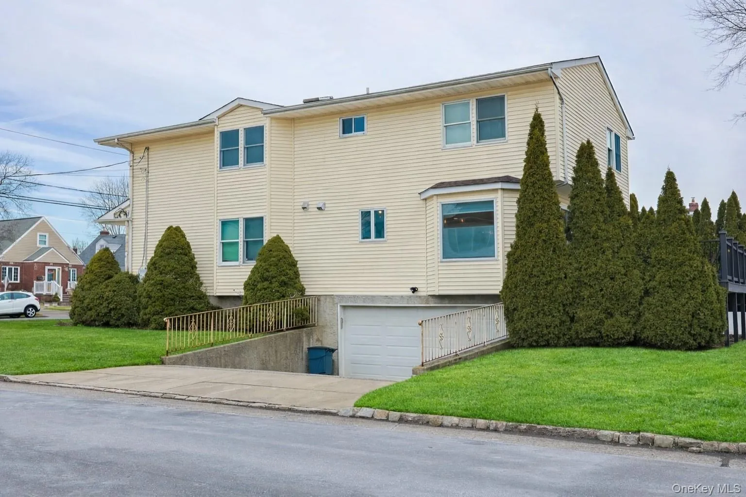 74 Bedford Avenue, North Hempstead, NY, 4 Bedrooms Bedrooms, 7 Rooms Rooms,2 BathroomsBathrooms,Residential,For Rent,Bedford,0,955253 74 Bedford Avenue, North Hempstead, NY, 4 Bedrooms Bedrooms, 7 Rooms Rooms,2 BathroomsBathrooms,Residential,For Rent,Bedford,0,955253