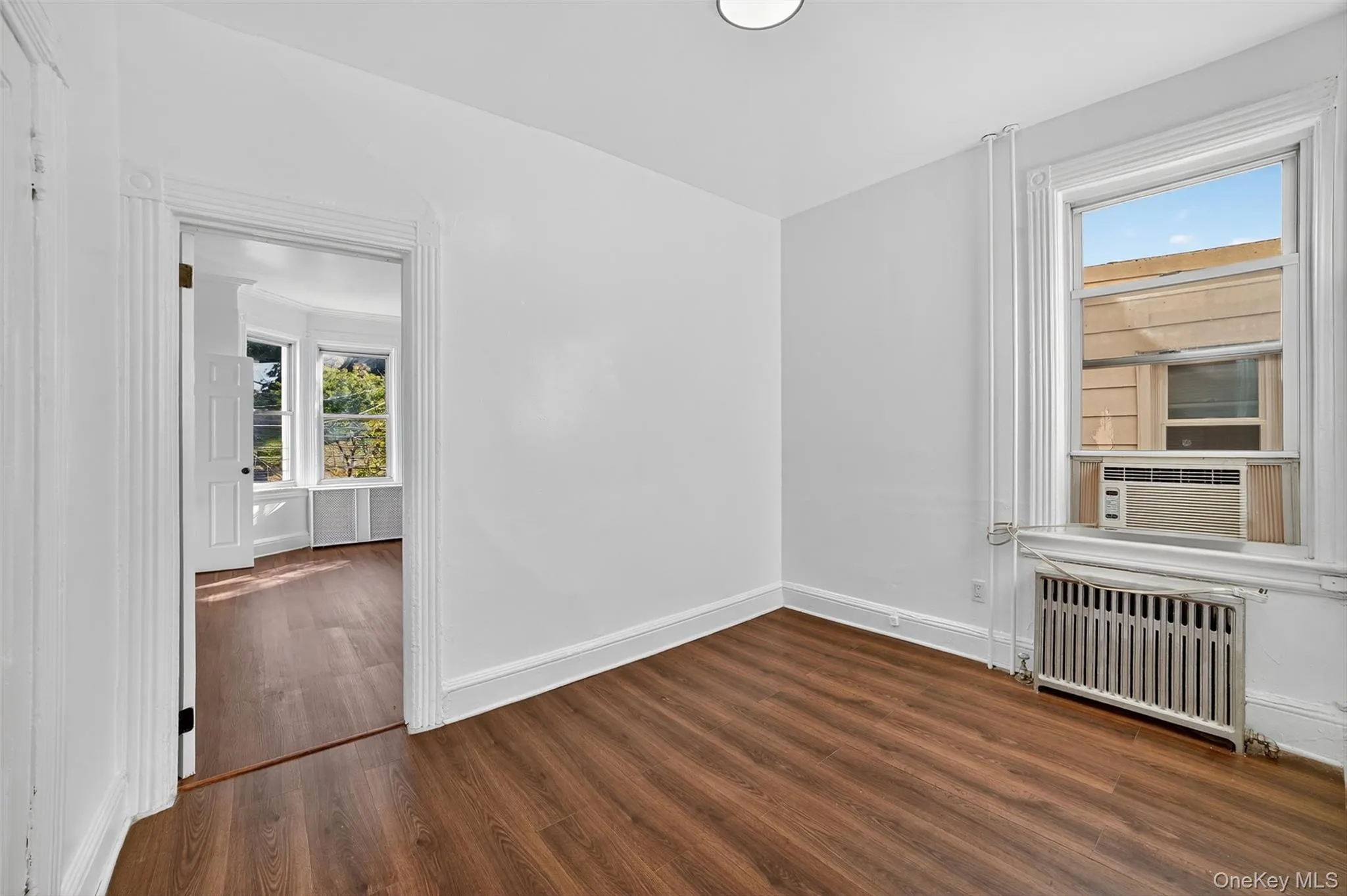 Middle Room great as living or dining room Middle Room great as living or dining room