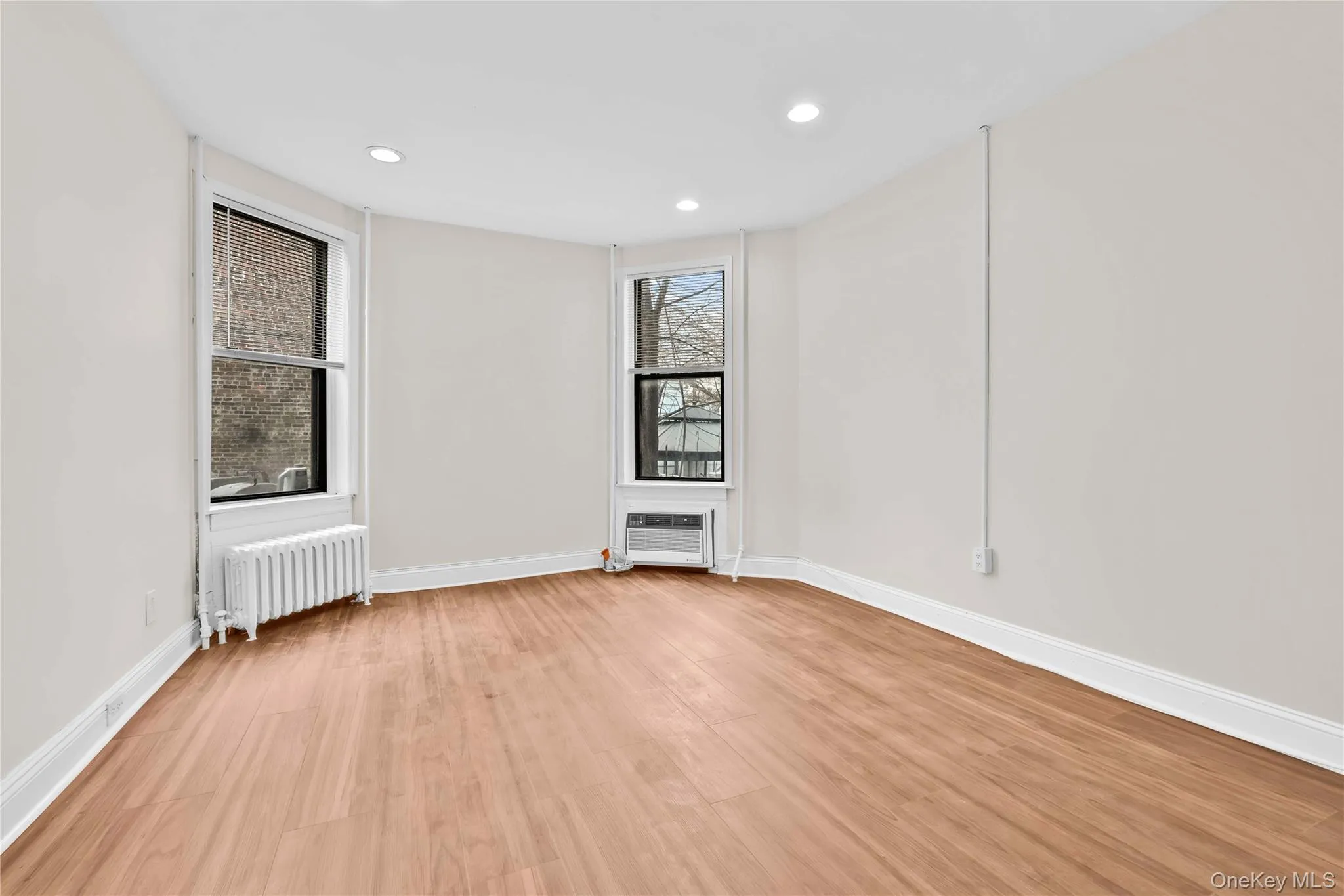 123-16 Hillside Avenue, New York, NY, 3 Bedrooms Bedrooms, 5 Rooms Rooms,1 BathroomBathrooms,Residential Lease,Idx,Hillside,0,955287 123-16 Hillside Avenue, New York, NY, 3 Bedrooms Bedrooms, 5 Rooms Rooms,1 BathroomBathrooms,Residential Lease,Idx,Hillside,0,955287