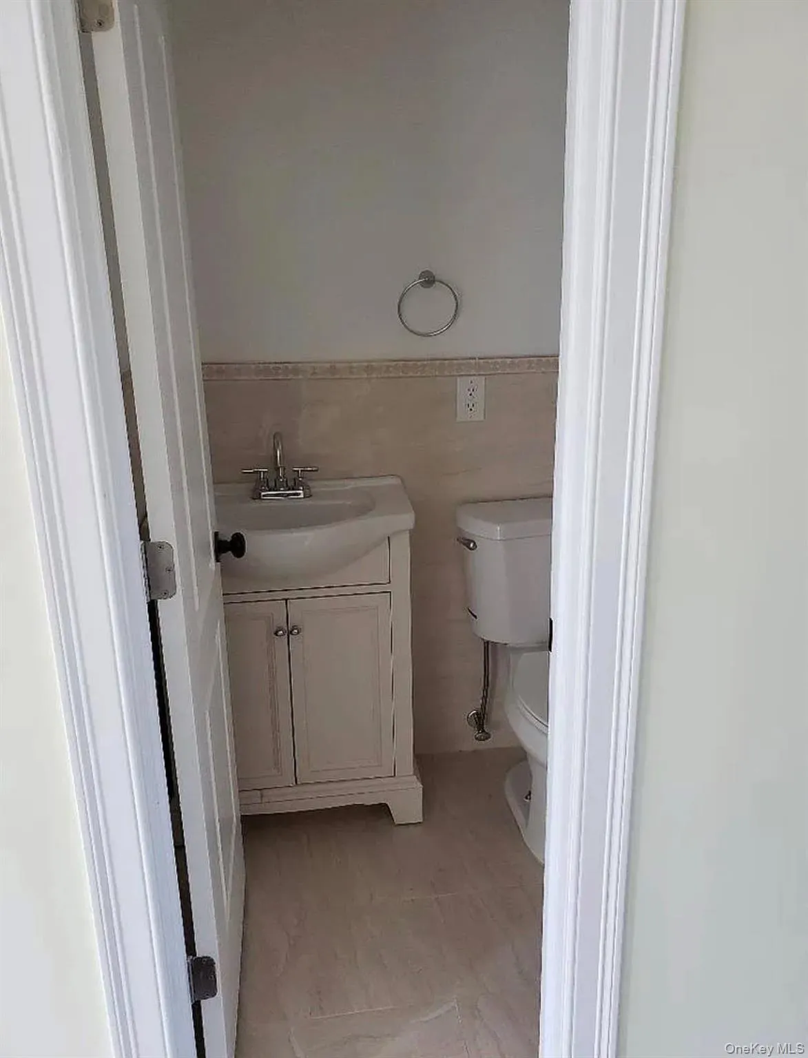 half bathroom on the first floor half bathroom on the first floor