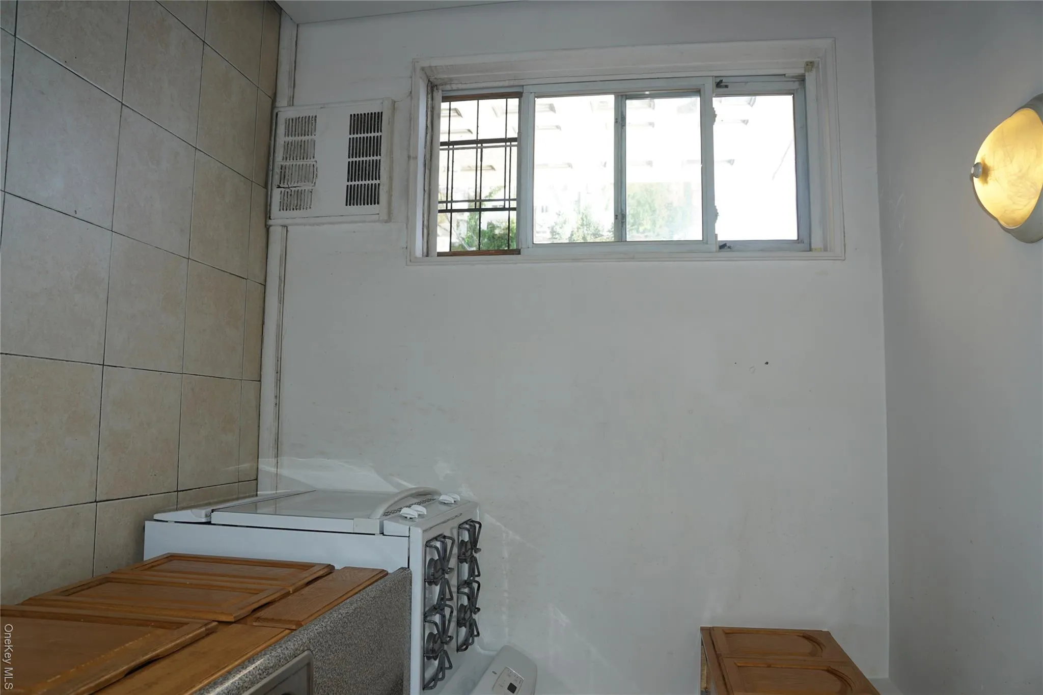 1332 Metropolitan Avenue, New York, NY, 2 Bedrooms Bedrooms, 4 Rooms Rooms,1 BathroomBathrooms,Residential,For Rent,Metropolitan,0,955293 1332 Metropolitan Avenue, New York, NY, 2 Bedrooms Bedrooms, 4 Rooms Rooms,1 BathroomBathrooms,Residential,For Rent,Metropolitan,0,955293