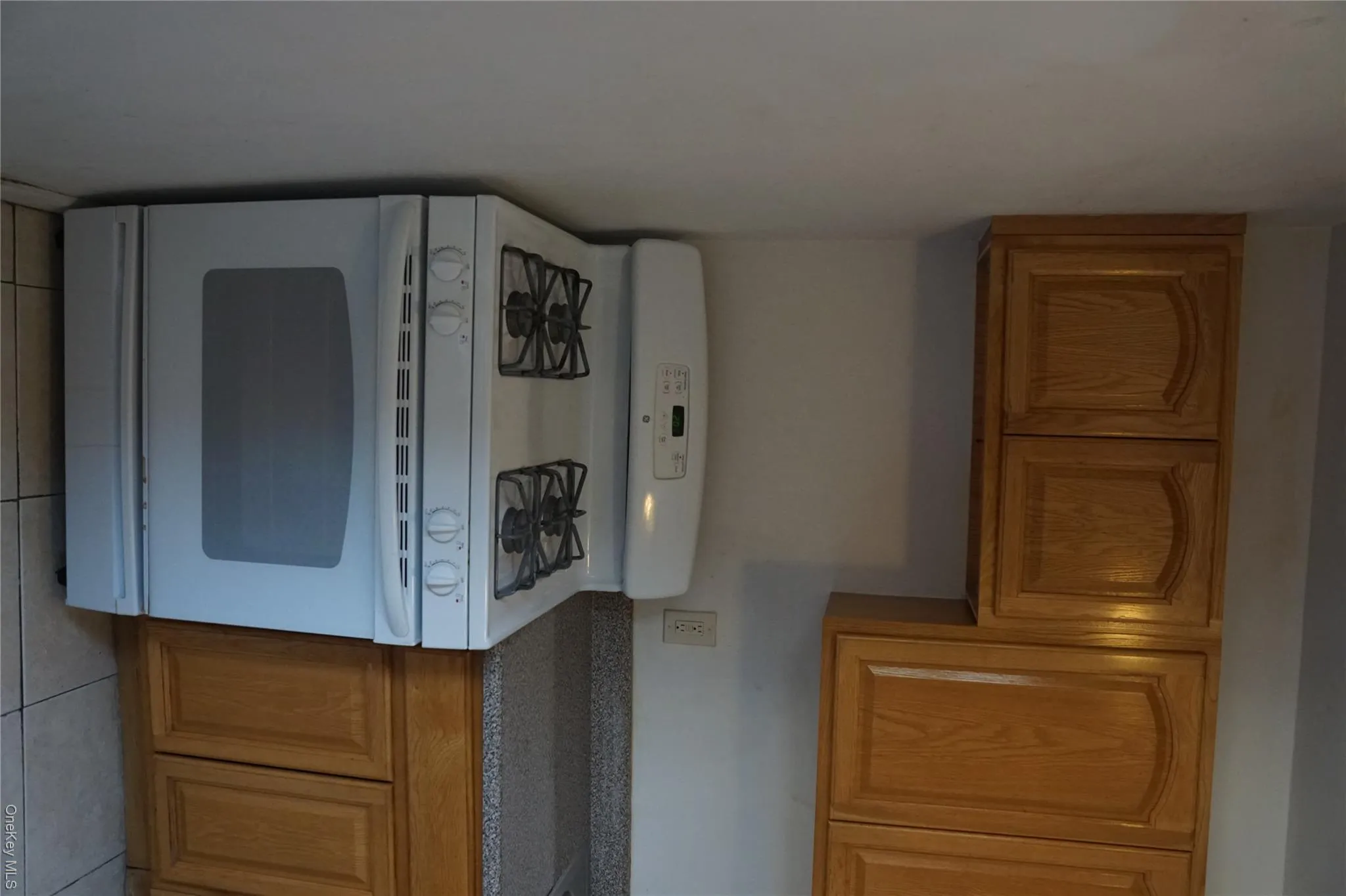 1332 Metropolitan Avenue, New York, NY, 2 Bedrooms Bedrooms, 4 Rooms Rooms,1 BathroomBathrooms,Residential,For Rent,Metropolitan,0,955293 1332 Metropolitan Avenue, New York, NY, 2 Bedrooms Bedrooms, 4 Rooms Rooms,1 BathroomBathrooms,Residential,For Rent,Metropolitan,0,955293