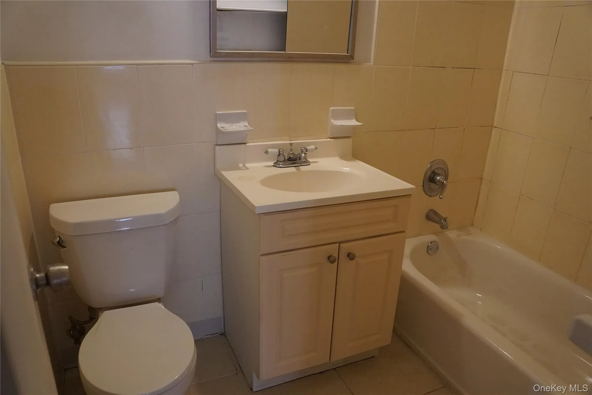 1332 Metropolitan Avenue, New York, NY, 2 Bedrooms Bedrooms, 4 Rooms Rooms,1 BathroomBathrooms,Residential,For Rent,Metropolitan,0,955293 1332 Metropolitan Avenue, New York, NY, 2 Bedrooms Bedrooms, 4 Rooms Rooms,1 BathroomBathrooms,Residential,For Rent,Metropolitan,0,955293