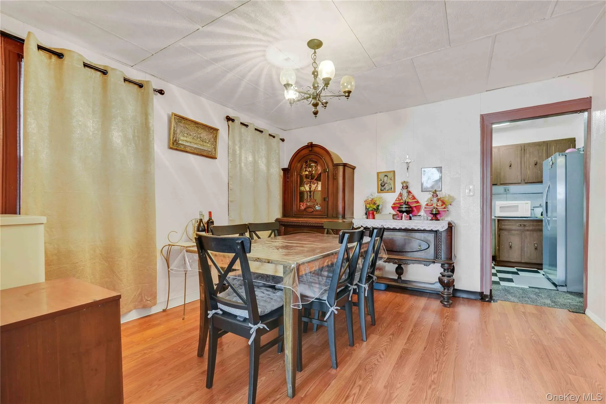 8060 162nd Street, New York, NY, 4 Bedrooms Bedrooms, 7 Rooms Rooms,2 BathroomsBathrooms,Residential,For Rent,162nd,0,955322 8060 162nd Street, New York, NY, 4 Bedrooms Bedrooms, 7 Rooms Rooms,2 BathroomsBathrooms,Residential,For Rent,162nd,0,955322