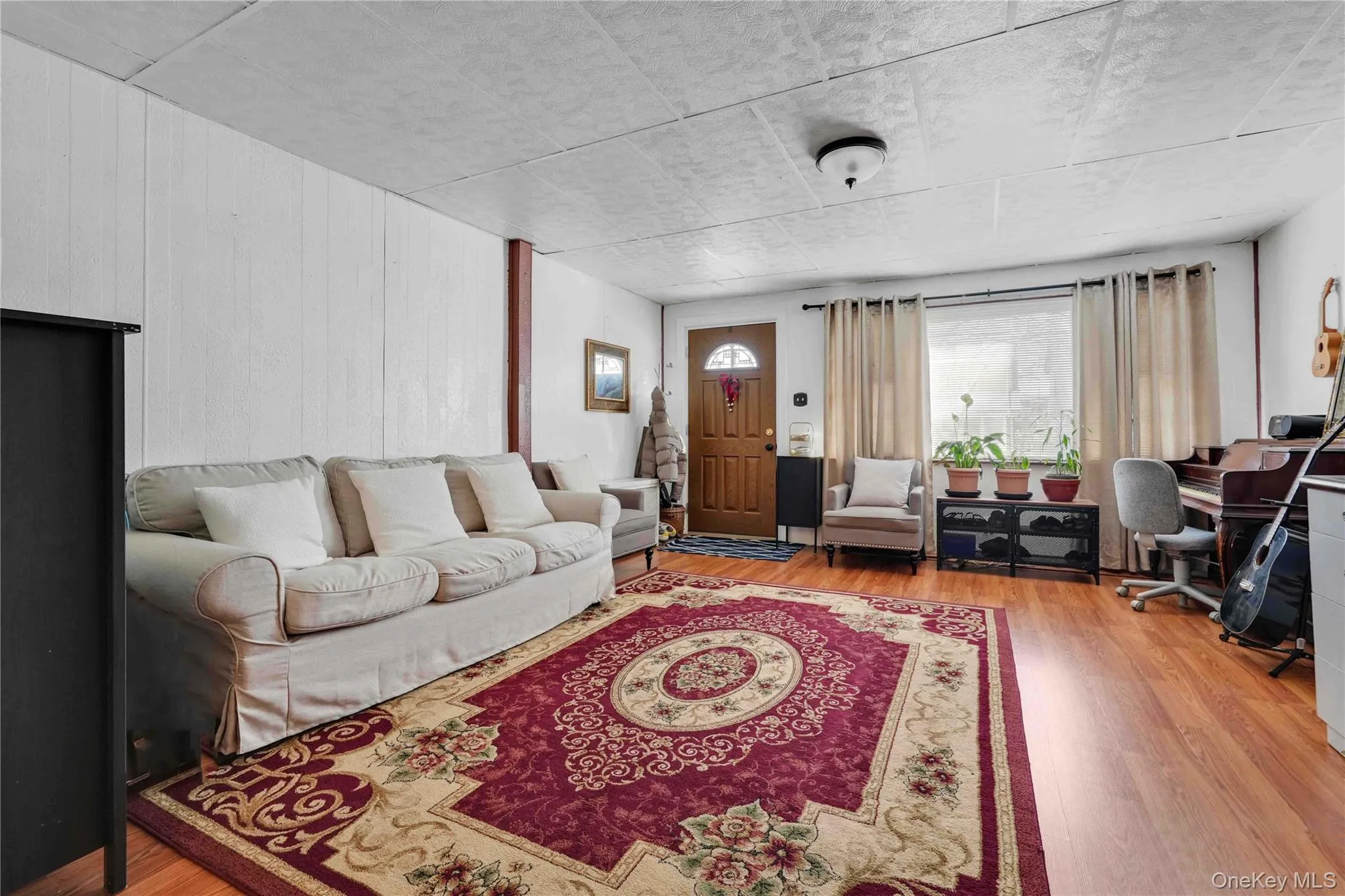 8060 162nd Street, New York, NY, 4 Bedrooms Bedrooms, 7 Rooms Rooms,2 BathroomsBathrooms,Residential,For Rent,162nd,0,955322 8060 162nd Street, New York, NY, 4 Bedrooms Bedrooms, 7 Rooms Rooms,2 BathroomsBathrooms,Residential,For Rent,162nd,0,955322