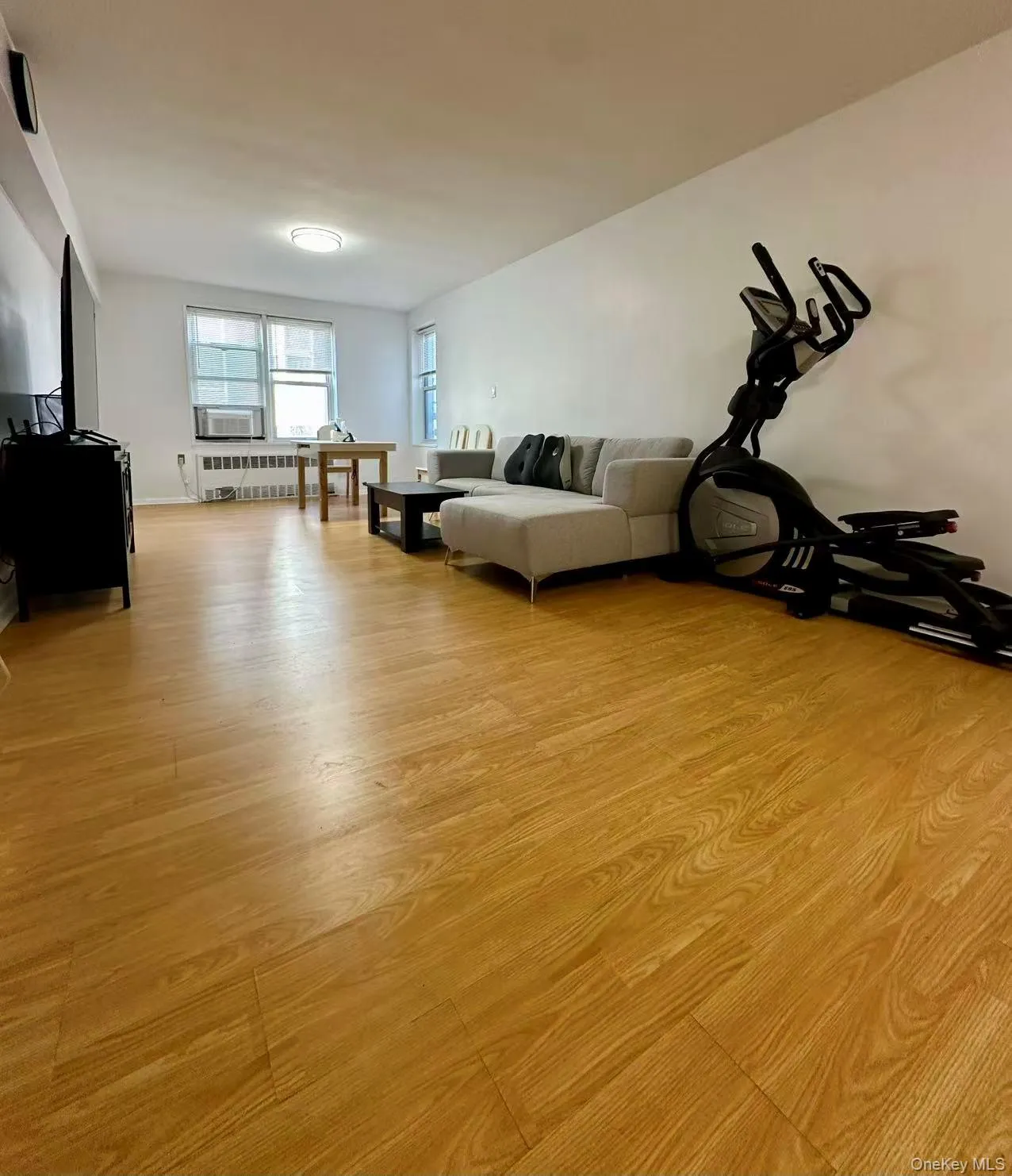 42-40 Bowne Street, New York, NY, 2 Bedrooms Bedrooms, 5 Rooms Rooms,1 BathroomBathrooms,Residential Lease,Idx,Bowne,0,955353 42-40 Bowne Street, New York, NY, 2 Bedrooms Bedrooms, 5 Rooms Rooms,1 BathroomBathrooms,Residential Lease,Idx,Bowne,0,955353