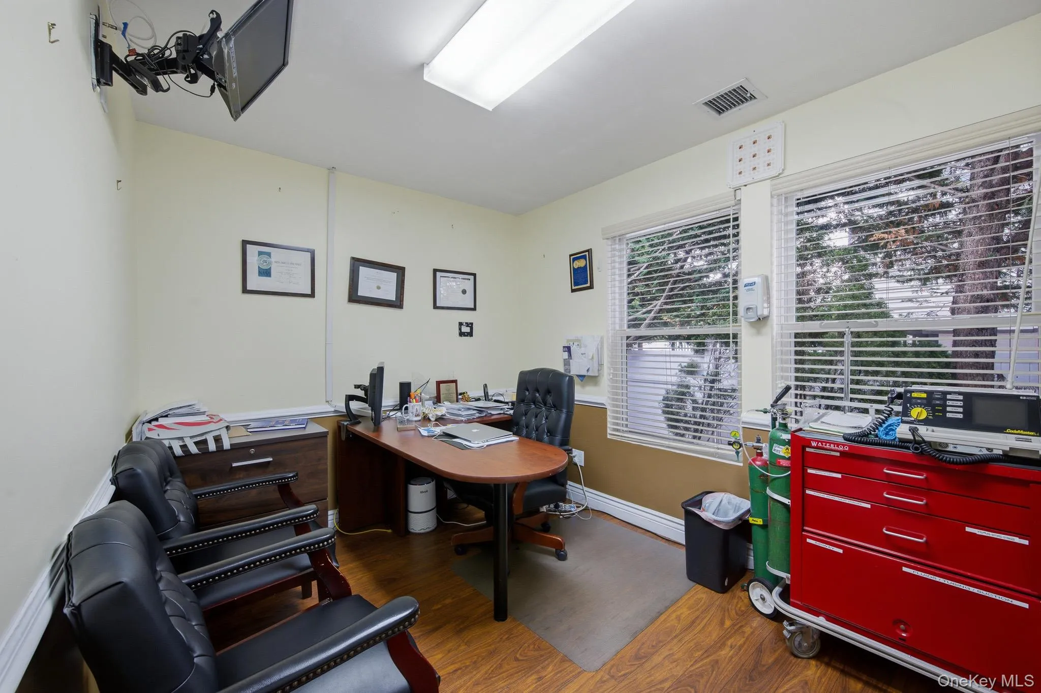 1 Arrowood Lane Lane, Huntington, NY, 5 Bedrooms Bedrooms, 11 Rooms Rooms,1 BathroomBathrooms,Residential,For Rent,Arrowood Lane,0,955356 1 Arrowood Lane Lane, Huntington, NY, 5 Bedrooms Bedrooms, 11 Rooms Rooms,1 BathroomBathrooms,Residential,For Rent,Arrowood Lane,0,955356