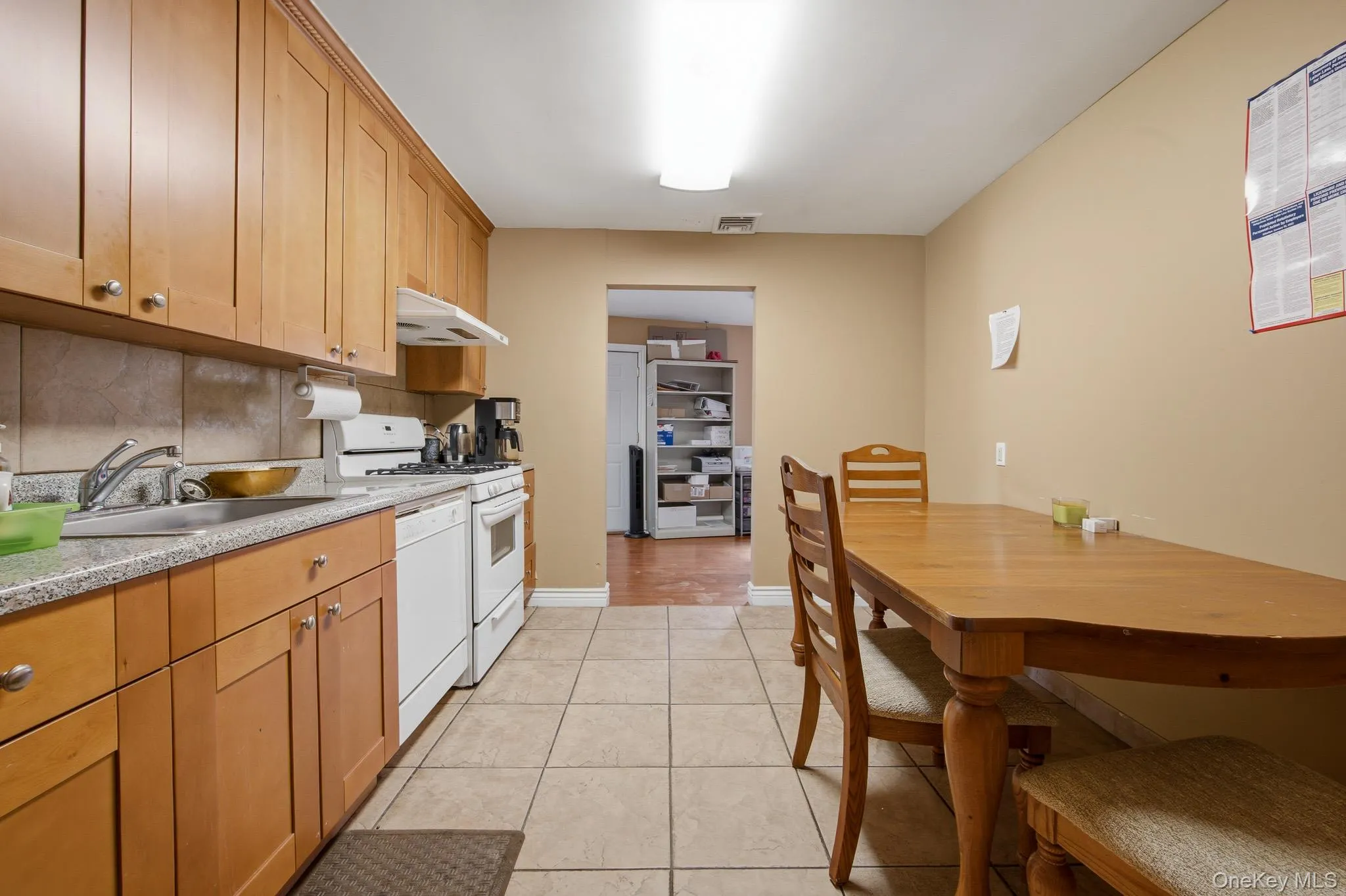 1 Arrowood Lane Lane, Huntington, NY, 5 Bedrooms Bedrooms, 11 Rooms Rooms,1 BathroomBathrooms,Residential,For Rent,Arrowood Lane,0,955356 1 Arrowood Lane Lane, Huntington, NY, 5 Bedrooms Bedrooms, 11 Rooms Rooms,1 BathroomBathrooms,Residential,For Rent,Arrowood Lane,0,955356