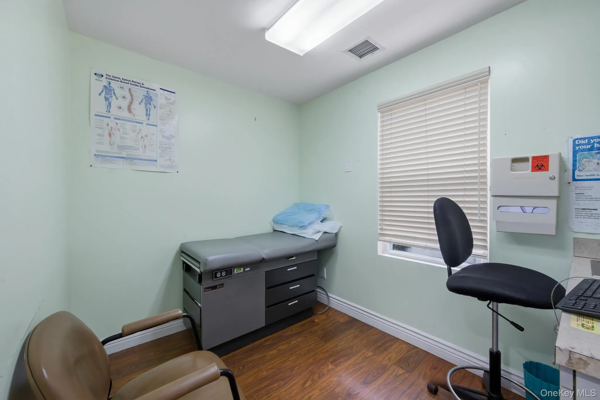 1 Arrowood Lane Lane, Huntington, NY, 5 Bedrooms Bedrooms, 11 Rooms Rooms,1 BathroomBathrooms,Residential,For Rent,Arrowood Lane,0,955356 1 Arrowood Lane Lane, Huntington, NY, 5 Bedrooms Bedrooms, 11 Rooms Rooms,1 BathroomBathrooms,Residential,For Rent,Arrowood Lane,0,955356