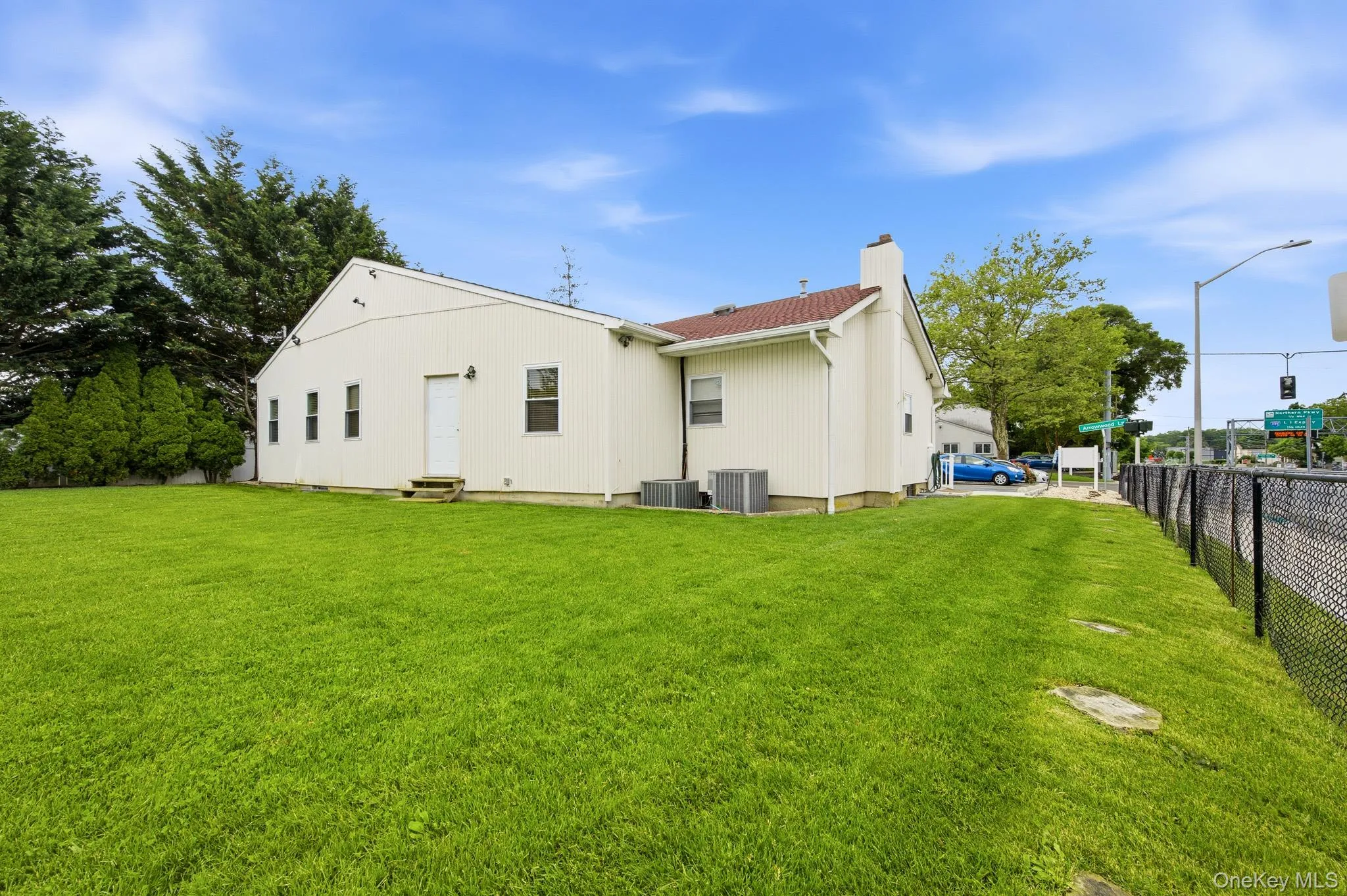 1 Arrowood Lane Lane, Huntington, NY, 5 Bedrooms Bedrooms, 11 Rooms Rooms,1 BathroomBathrooms,Residential,For Rent,Arrowood Lane,0,955356 1 Arrowood Lane Lane, Huntington, NY, 5 Bedrooms Bedrooms, 11 Rooms Rooms,1 BathroomBathrooms,Residential,For Rent,Arrowood Lane,0,955356