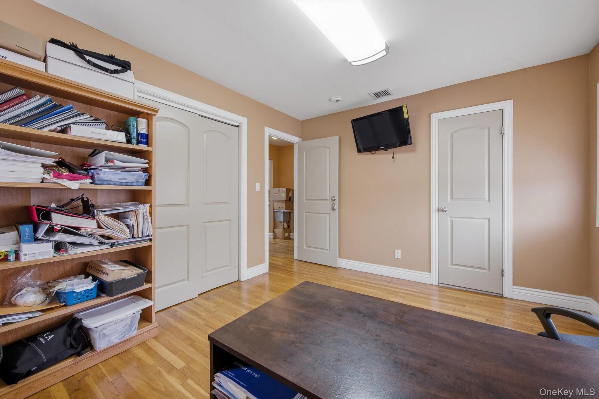 1 Arrowood Lane Lane, Huntington, NY, 5 Bedrooms Bedrooms, 11 Rooms Rooms,1 BathroomBathrooms,Residential,For Rent,Arrowood Lane,0,955356 1 Arrowood Lane Lane, Huntington, NY, 5 Bedrooms Bedrooms, 11 Rooms Rooms,1 BathroomBathrooms,Residential,For Rent,Arrowood Lane,0,955356