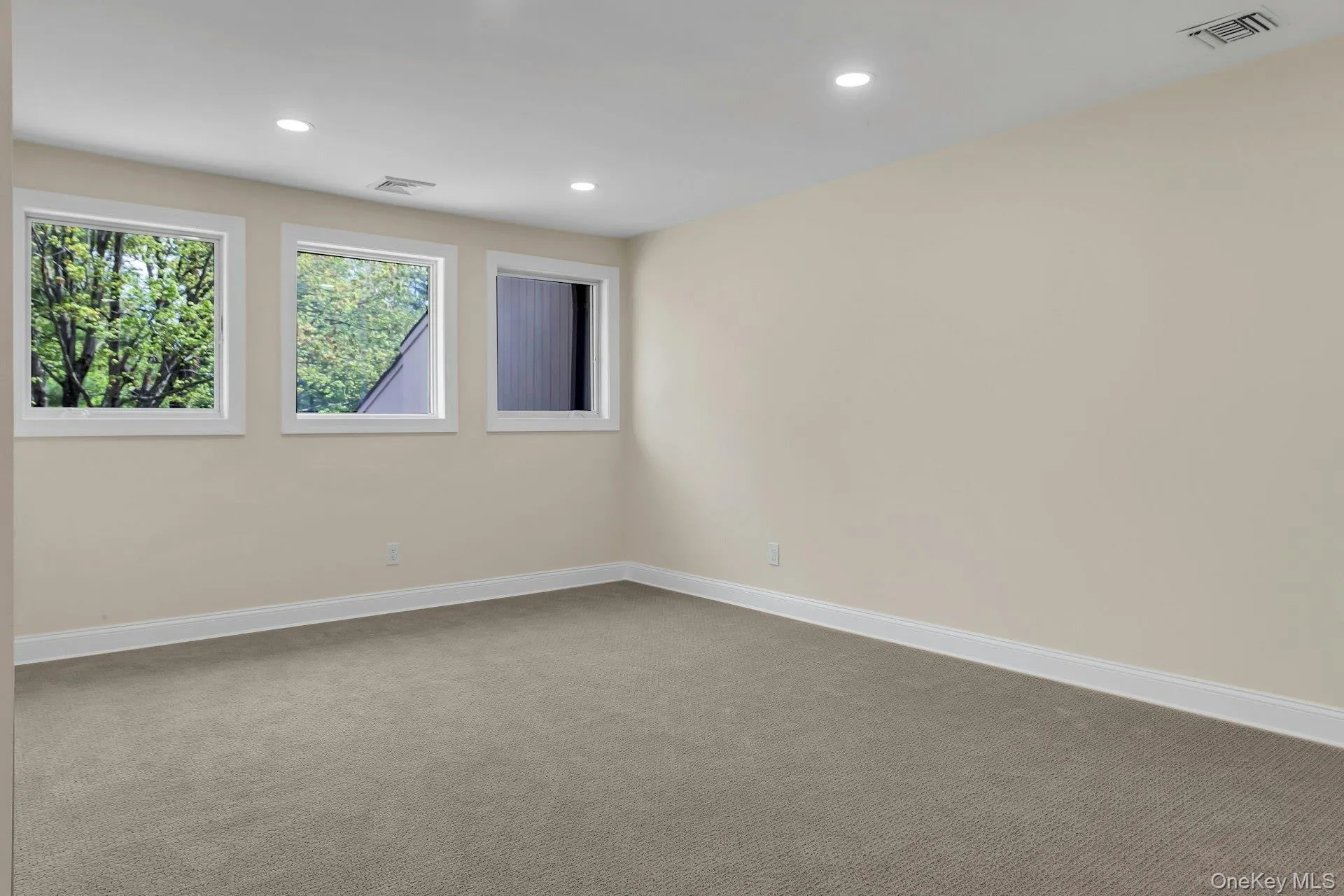 Second floor second bedroom with spacious walk-in closet access to the full bath through pocket door. Second floor second bedroom with spacious walk-in closet access to the full bath through pocket door.