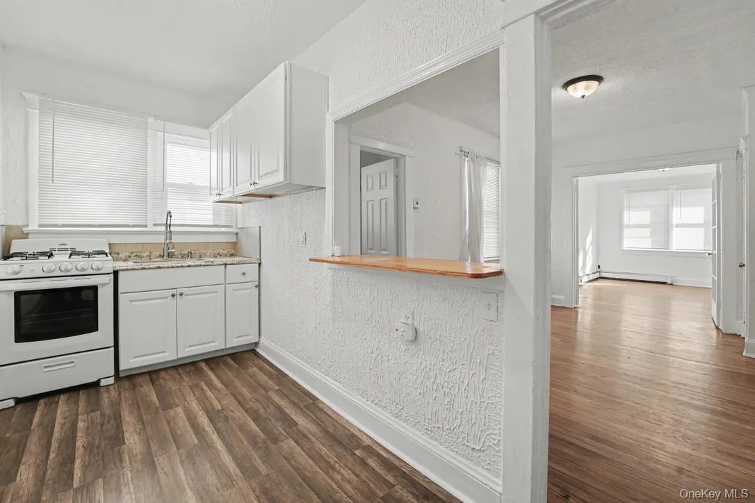 7 Atlantic Street, Islip, NY, 1 Bedroom Bedrooms, 4 Rooms Rooms,1 BathroomBathrooms,Residential Lease,Idx,Atlantic,0,955472 7 Atlantic Street, Islip, NY, 1 Bedroom Bedrooms, 4 Rooms Rooms,1 BathroomBathrooms,Residential Lease,Idx,Atlantic,0,955472
