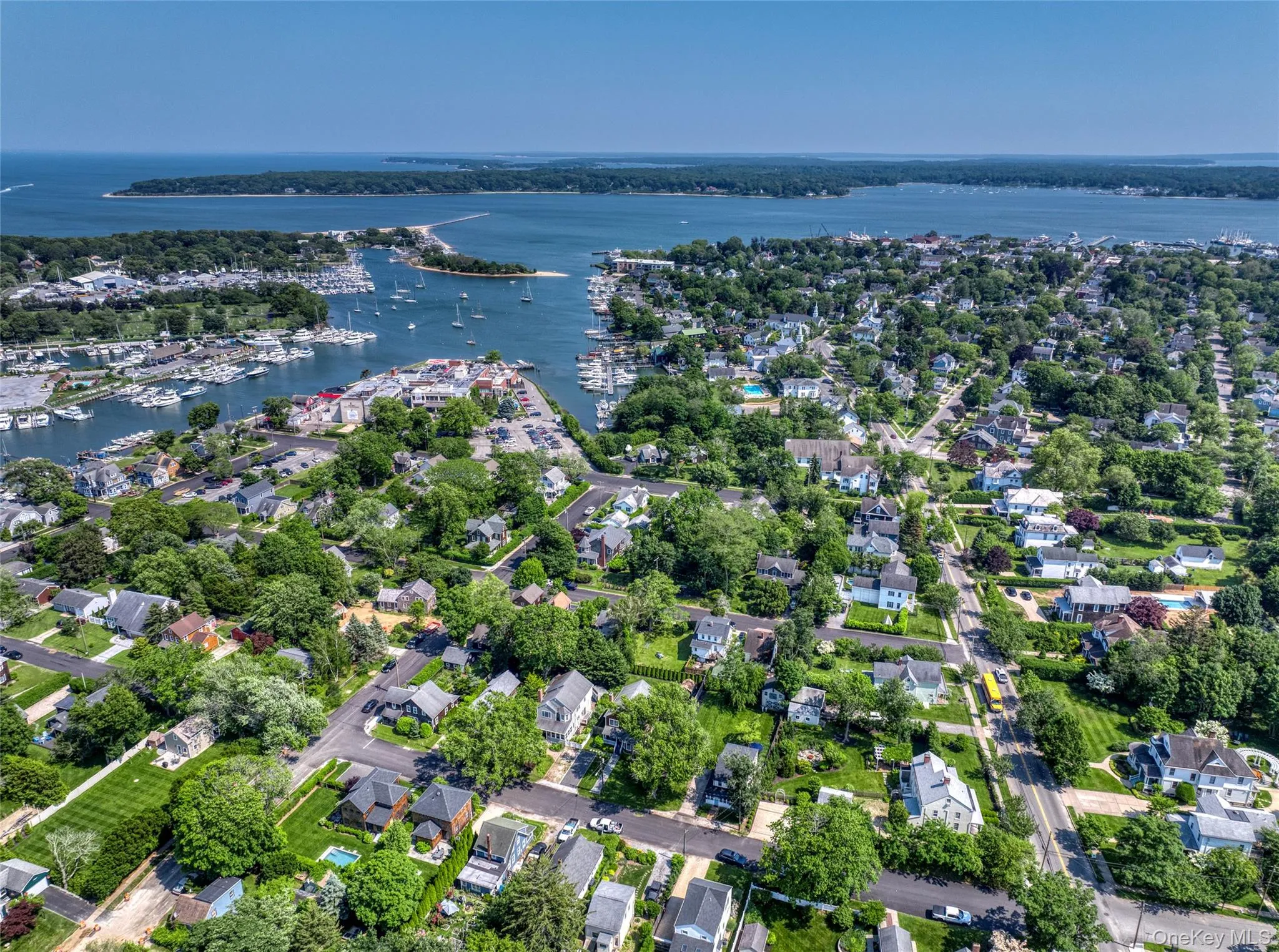 321 Bridge Street, Southold, NY, 3 Bedrooms Bedrooms, 7 Rooms Rooms,3 BathroomsBathrooms,Residential,For Rent,Bridge,0,955522 321 Bridge Street, Southold, NY, 3 Bedrooms Bedrooms, 7 Rooms Rooms,3 BathroomsBathrooms,Residential,For Rent,Bridge,0,955522