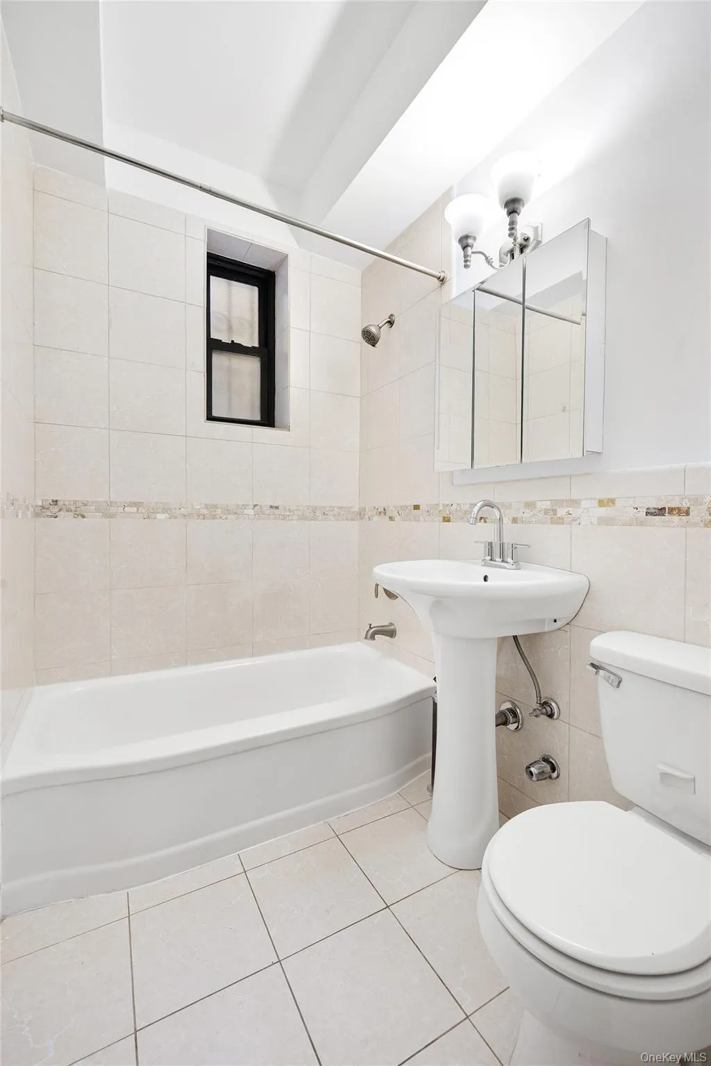 273 Bennett Avenue, New York, NY, 2 Bedrooms Bedrooms, 4 Rooms Rooms,1 BathroomBathrooms,Residential,For Rent,Bennett,0,955546 273 Bennett Avenue, New York, NY, 2 Bedrooms Bedrooms, 4 Rooms Rooms,1 BathroomBathrooms,Residential,For Rent,Bennett,0,955546
