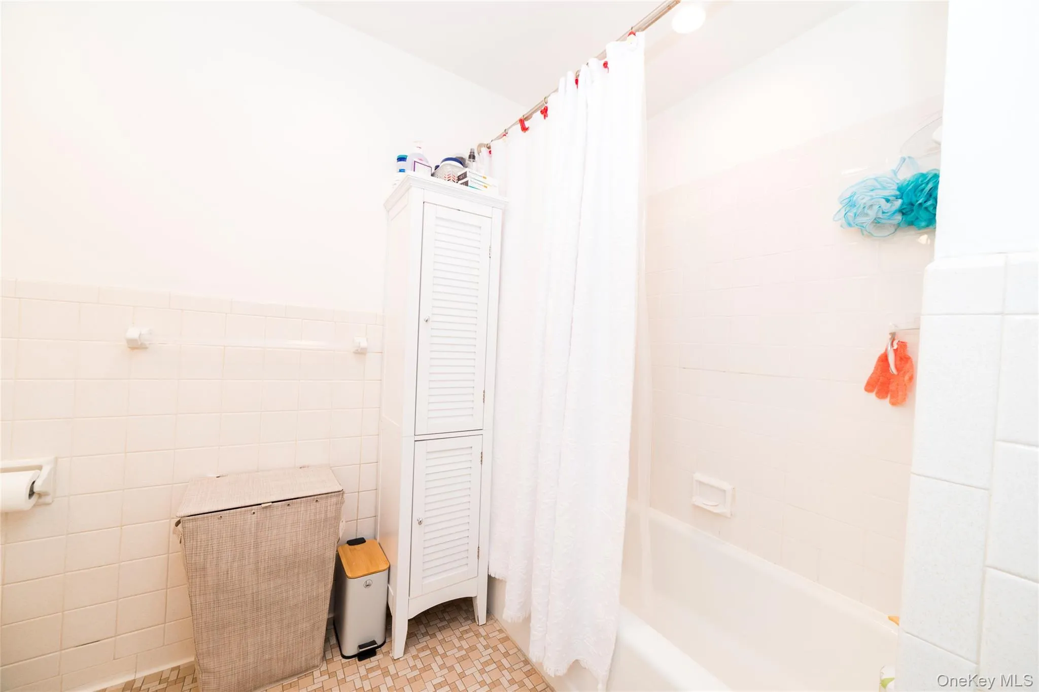 2261 Palmer Avenue, New Rochelle, NY, 2 Rooms Rooms,1 BathroomBathrooms,Residential Lease,For Rent,Palmer,0,955554 2261 Palmer Avenue, New Rochelle, NY, 2 Rooms Rooms,1 BathroomBathrooms,Residential Lease,For Rent,Palmer,0,955554