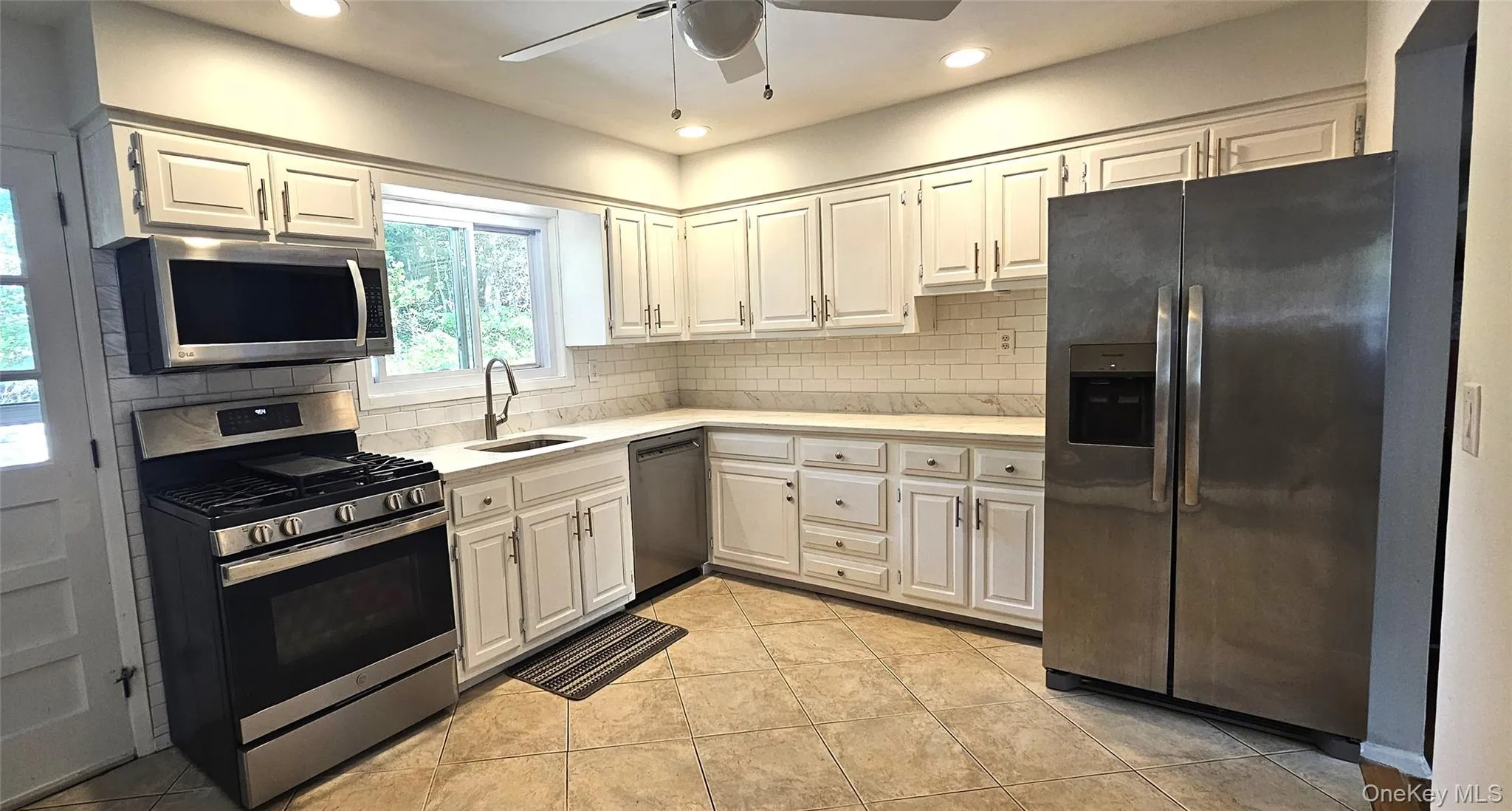 23 Princeton Drive, Huntington, NY, 3 Bedrooms Bedrooms, 7 Rooms Rooms,2 BathroomsBathrooms,Residential Lease,For Rent,Princeton,0,955577 23 Princeton Drive, Huntington, NY, 3 Bedrooms Bedrooms, 7 Rooms Rooms,2 BathroomsBathrooms,Residential Lease,For Rent,Princeton,0,955577