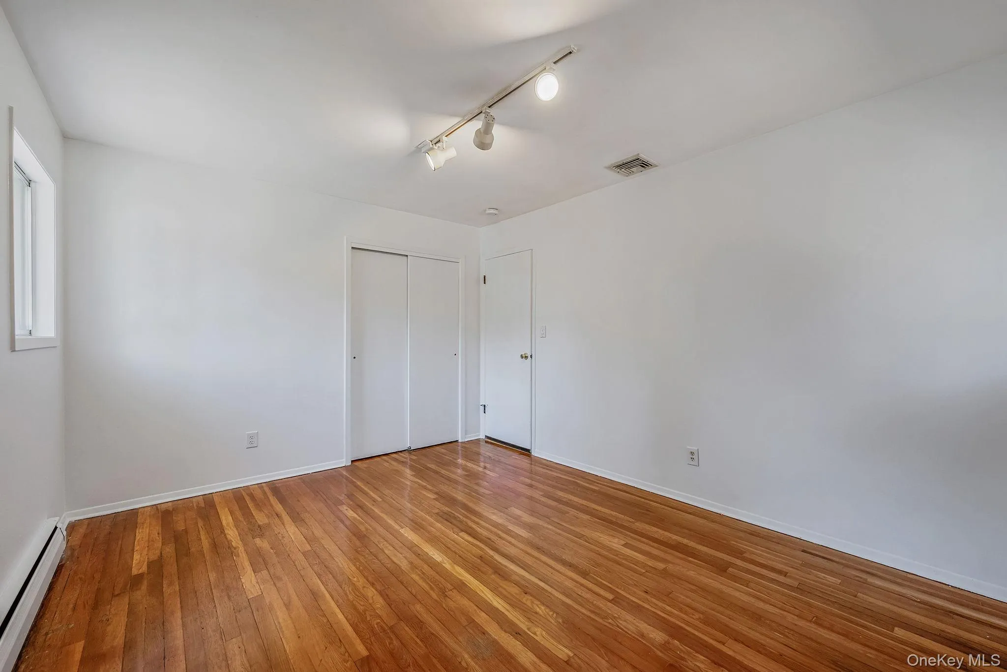 23 Princeton Drive, Huntington, NY, 3 Bedrooms Bedrooms, 7 Rooms Rooms,2 BathroomsBathrooms,Residential Lease,For Rent,Princeton,0,955577 23 Princeton Drive, Huntington, NY, 3 Bedrooms Bedrooms, 7 Rooms Rooms,2 BathroomsBathrooms,Residential Lease,For Rent,Princeton,0,955577