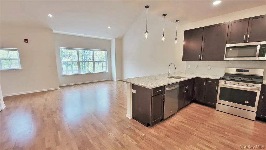 260 Main Street, Goshen, NY, 2 Bedrooms Bedrooms, 6 Rooms Rooms,2 BathroomsBathrooms,Residential Lease,For Rent,Main,0,955581 260 Main Street, Goshen, NY, 2 Bedrooms Bedrooms, 6 Rooms Rooms,2 BathroomsBathrooms,Residential Lease,For Rent,Main,0,955581