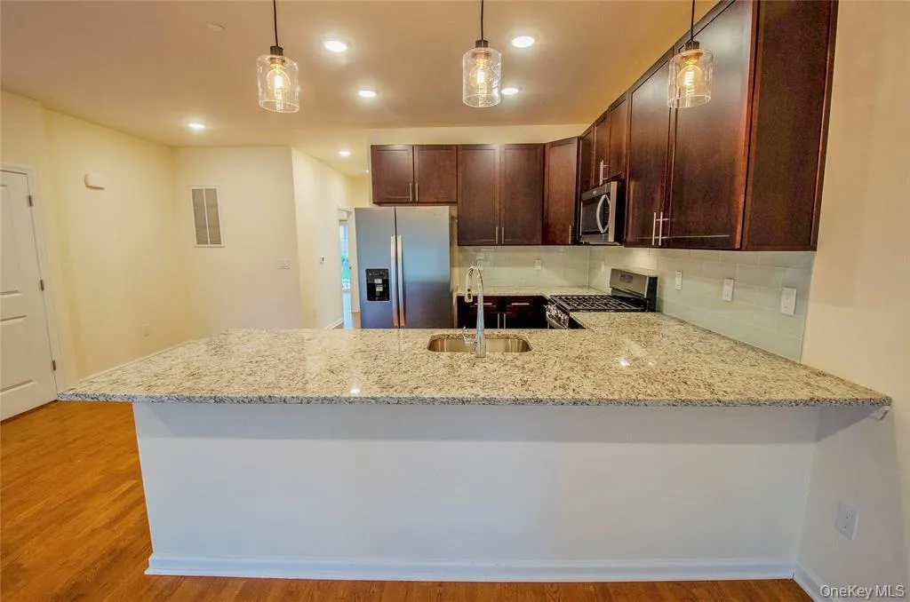 260 Main Street, Goshen, NY, 2 Bedrooms Bedrooms, 6 Rooms Rooms,2 BathroomsBathrooms,Residential Lease,For Rent,Main,0,955581 260 Main Street, Goshen, NY, 2 Bedrooms Bedrooms, 6 Rooms Rooms,2 BathroomsBathrooms,Residential Lease,For Rent,Main,0,955581