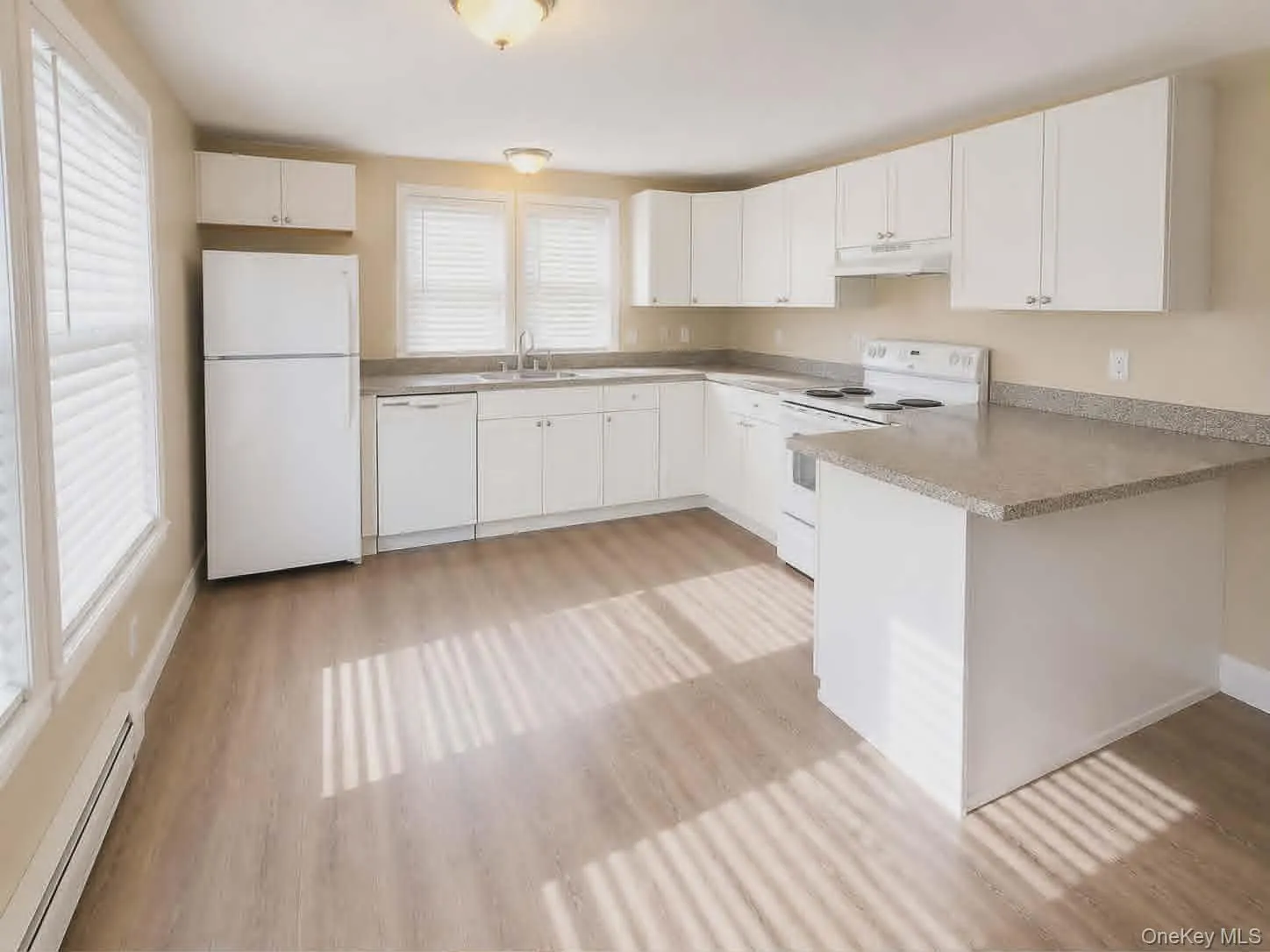 21 Village Circle, Brookhaven, NY, 2 Bedrooms Bedrooms, 4 Rooms Rooms,1 BathroomBathrooms,Residential,For Rent,Village,0,955586 21 Village Circle, Brookhaven, NY, 2 Bedrooms Bedrooms, 4 Rooms Rooms,1 BathroomBathrooms,Residential,For Rent,Village,0,955586