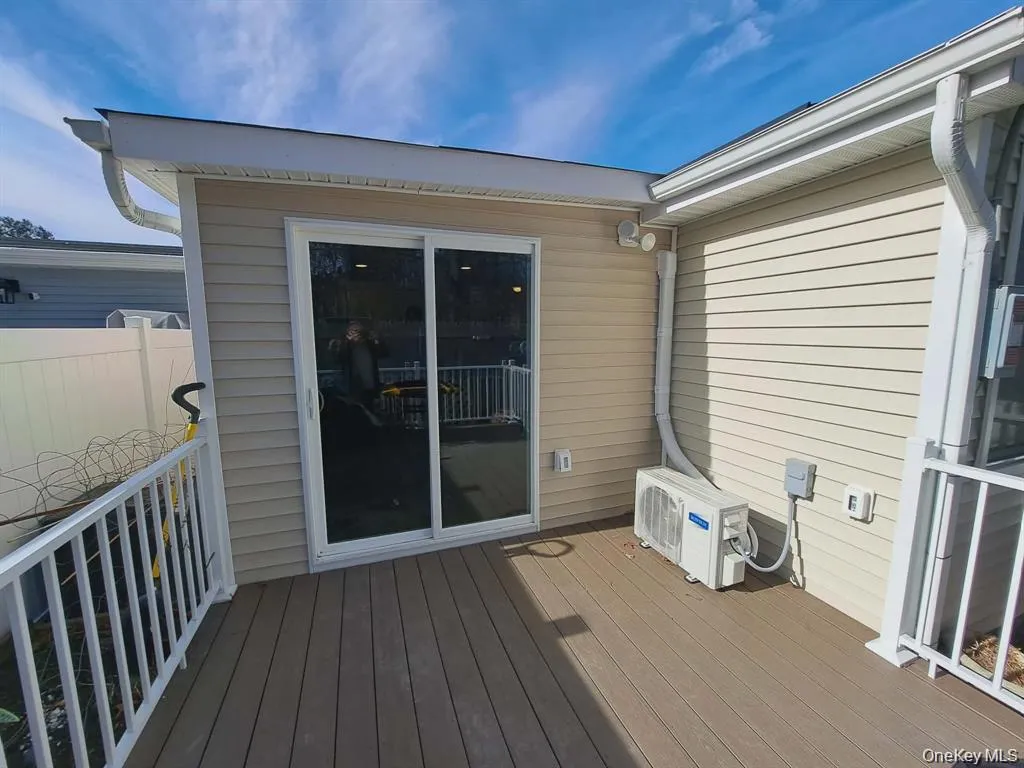 21 Village Circle, Brookhaven, NY, 2 Bedrooms Bedrooms, 4 Rooms Rooms,1 BathroomBathrooms,Residential,For Rent,Village,0,955586 21 Village Circle, Brookhaven, NY, 2 Bedrooms Bedrooms, 4 Rooms Rooms,1 BathroomBathrooms,Residential,For Rent,Village,0,955586