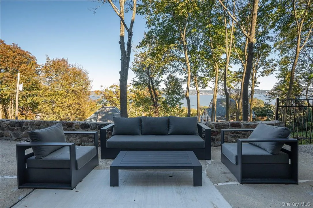 8-12 Boulevard, Orangetown, NY, 3 Bedrooms Bedrooms, 7 Rooms Rooms,2 BathroomsBathrooms,Residential Lease,Idx,Boulevard,0,955639 8-12 Boulevard, Orangetown, NY, 3 Bedrooms Bedrooms, 7 Rooms Rooms,2 BathroomsBathrooms,Residential Lease,Idx,Boulevard,0,955639