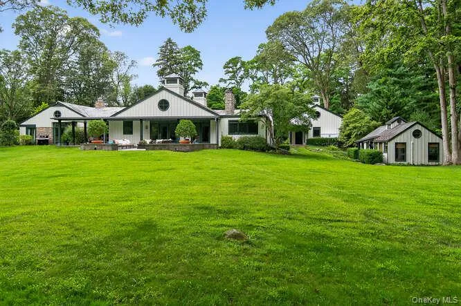 Plenty of room for a pool if you desire. Plenty of room for a pool if you desire.