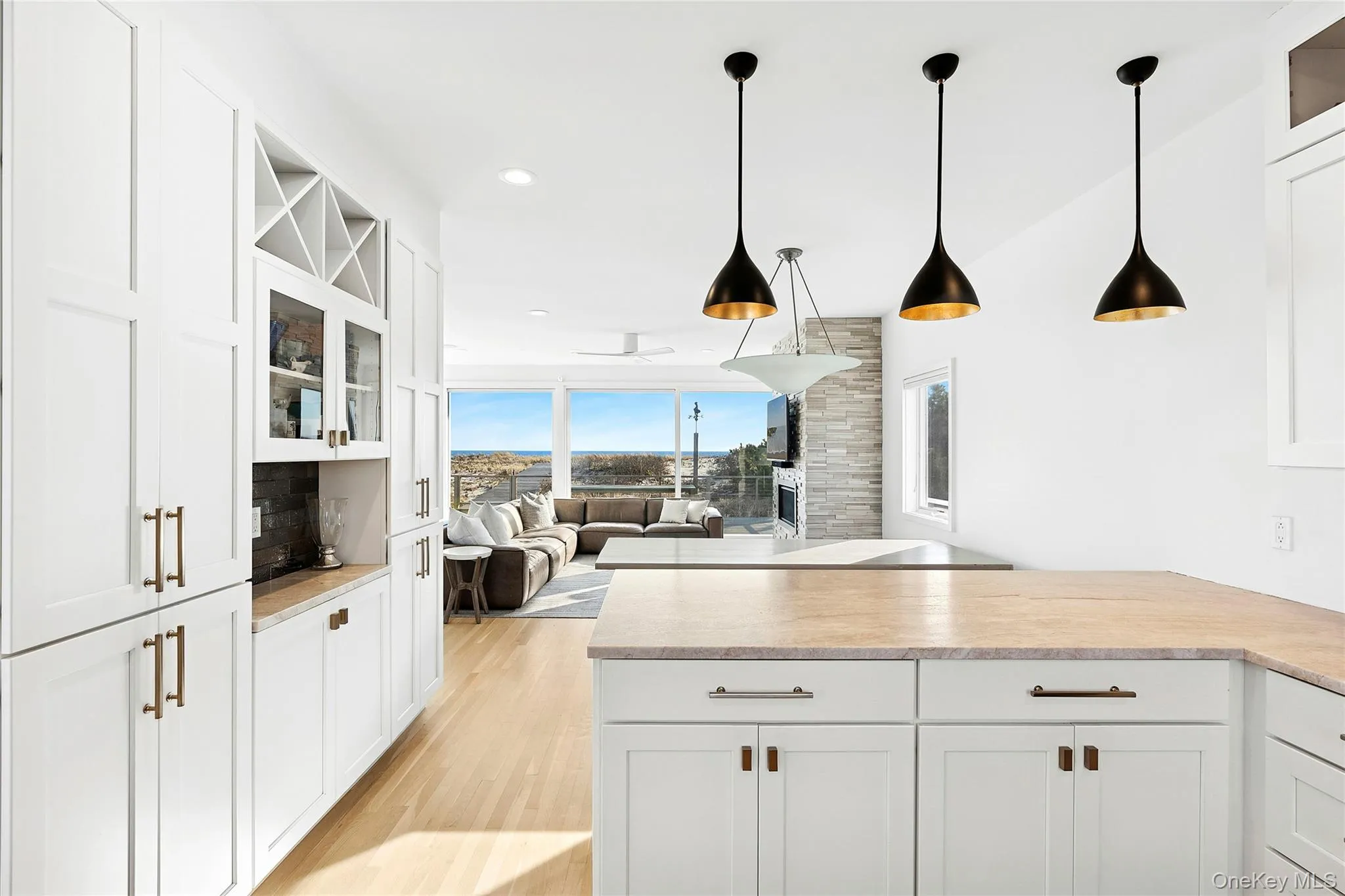 617 Dune Road, Southampton, NY, 4 Bedrooms Bedrooms, 7 Rooms Rooms,4 BathroomsBathrooms,Residential,For Rent,Dune,0,955691 617 Dune Road, Southampton, NY, 4 Bedrooms Bedrooms, 7 Rooms Rooms,4 BathroomsBathrooms,Residential,For Rent,Dune,0,955691