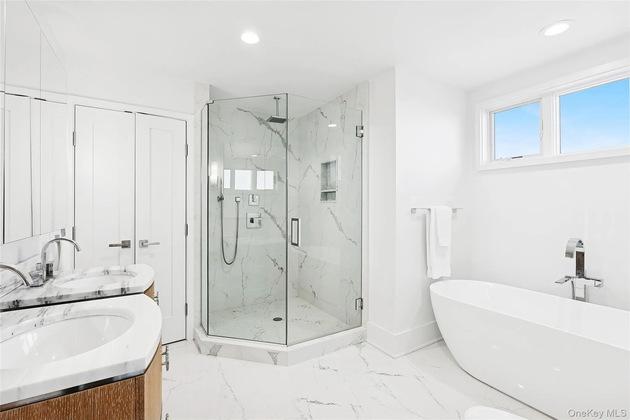 617 Dune Road, Southampton, NY, 4 Bedrooms Bedrooms, 7 Rooms Rooms,4 BathroomsBathrooms,Residential,For Rent,Dune,0,955691 617 Dune Road, Southampton, NY, 4 Bedrooms Bedrooms, 7 Rooms Rooms,4 BathroomsBathrooms,Residential,For Rent,Dune,0,955691