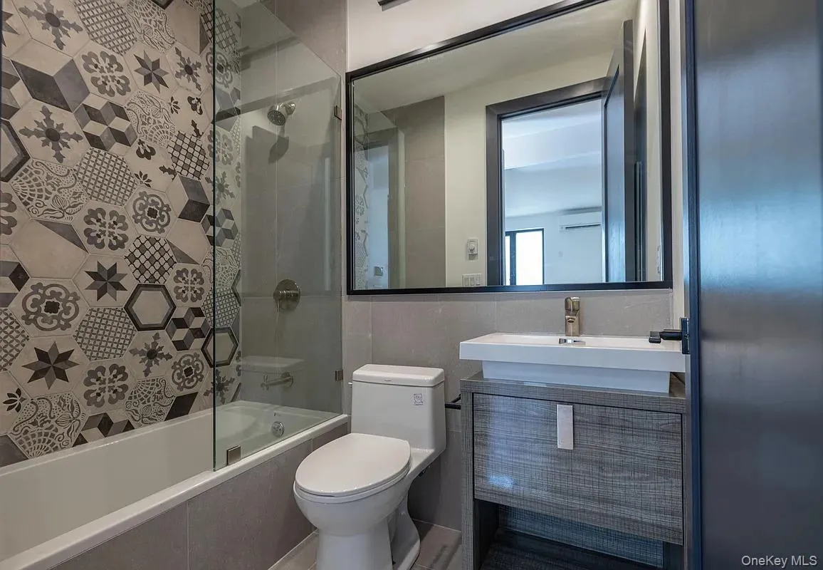 2502 Newkirk, New York, NY, 2 Bedrooms Bedrooms, 4 Rooms Rooms,1 BathroomBathrooms,Residential Lease,For Rent,Newkirk,0,955700 2502 Newkirk, New York, NY, 2 Bedrooms Bedrooms, 4 Rooms Rooms,1 BathroomBathrooms,Residential Lease,For Rent,Newkirk,0,955700