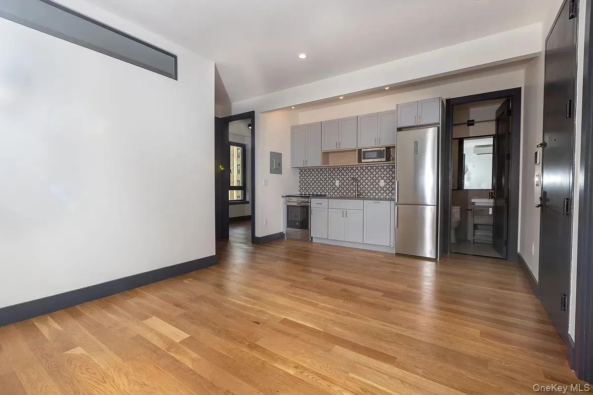 2502 Newkirk, New York, NY, 2 Bedrooms Bedrooms, 4 Rooms Rooms,1 BathroomBathrooms,Residential Lease,For Rent,Newkirk,0,955700 2502 Newkirk, New York, NY, 2 Bedrooms Bedrooms, 4 Rooms Rooms,1 BathroomBathrooms,Residential Lease,For Rent,Newkirk,0,955700