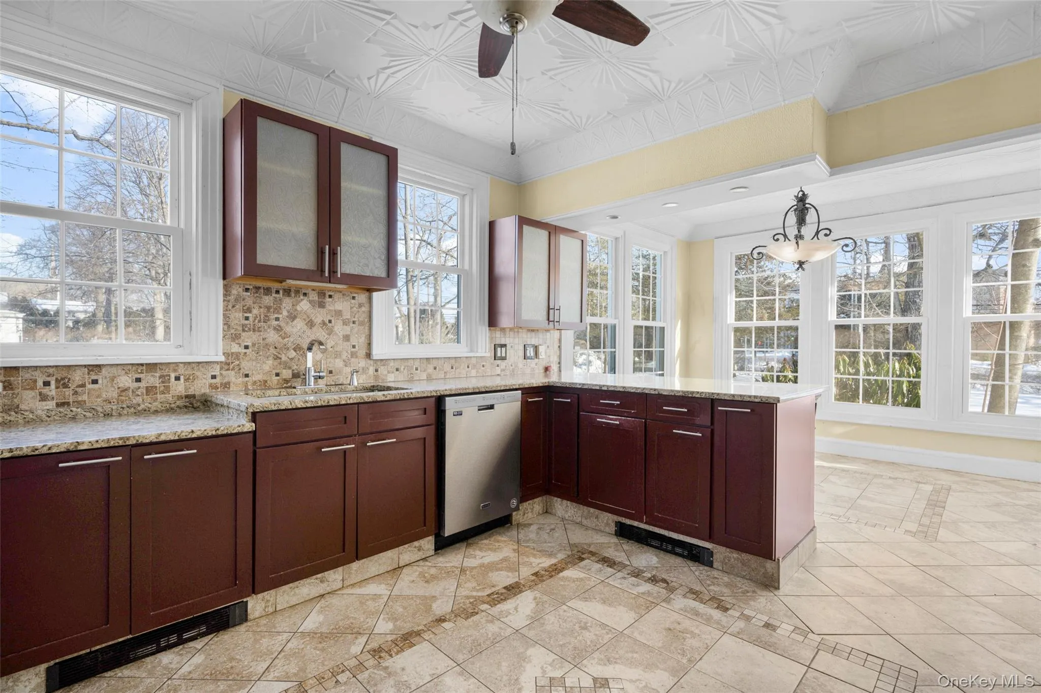 1146 North Avenue, Eastchester, NY, 6 Bedrooms Bedrooms, 130 Rooms Rooms,5 BathroomsBathrooms,Residential Lease,For Rent,North,0,955702 1146 North Avenue, Eastchester, NY, 6 Bedrooms Bedrooms, 130 Rooms Rooms,5 BathroomsBathrooms,Residential Lease,For Rent,North,0,955702