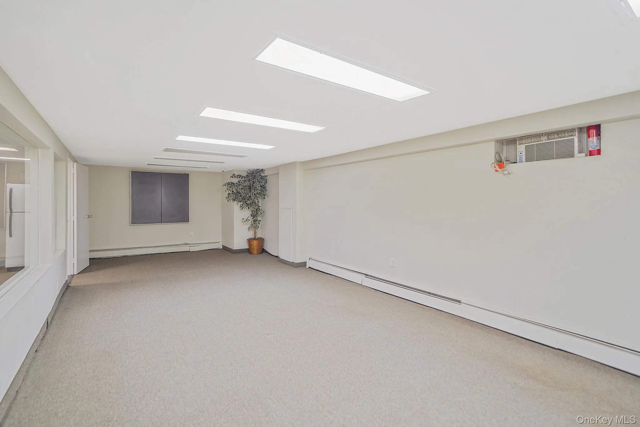 1469 Deer Park Avenue, Babylon, NY, ,Commercial Lease,For Rent,Deer Park,0,955750 1469 Deer Park Avenue, Babylon, NY, ,Commercial Lease,For Rent,Deer Park,0,955750