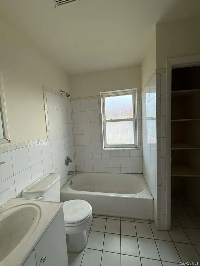 22 King Avenue, Yonkers, NY, 2 Bedrooms Bedrooms, 2 Rooms Rooms,1 BathroomBathrooms,Residential Lease,Idx,King,0,955757 22 King Avenue, Yonkers, NY, 2 Bedrooms Bedrooms, 2 Rooms Rooms,1 BathroomBathrooms,Residential Lease,Idx,King,0,955757