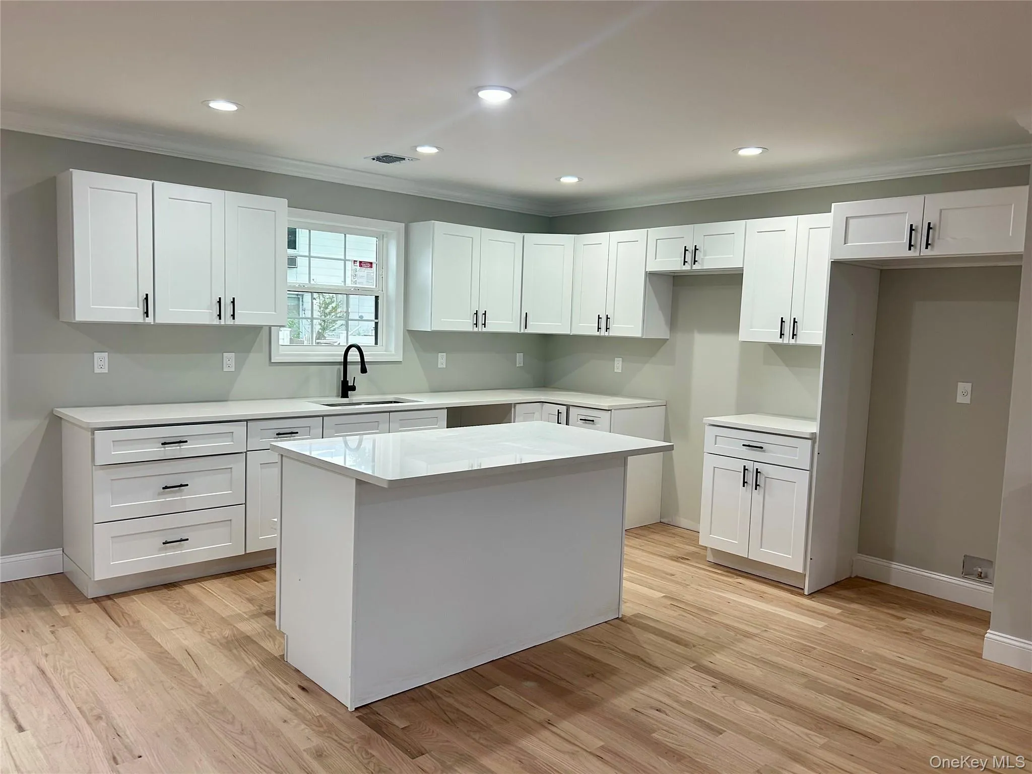 20 10th Street, Brookhaven, NY, 3 Bedrooms Bedrooms, 6 Rooms Rooms,2 BathroomsBathrooms,Residential,For Rent,10th,0,955770 20 10th Street, Brookhaven, NY, 3 Bedrooms Bedrooms, 6 Rooms Rooms,2 BathroomsBathrooms,Residential,For Rent,10th,0,955770