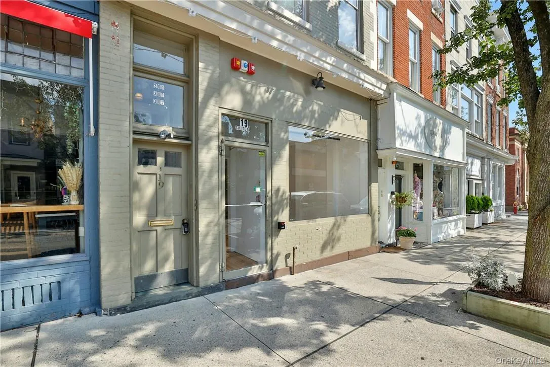 19 Broadway, Orangetown, NY, 1 Bedroom Bedrooms, 4 Rooms Rooms,1 BathroomBathrooms,Residential Lease,Idx,Broadway,0,955783 19 Broadway, Orangetown, NY, 1 Bedroom Bedrooms, 4 Rooms Rooms,1 BathroomBathrooms,Residential Lease,Idx,Broadway,0,955783