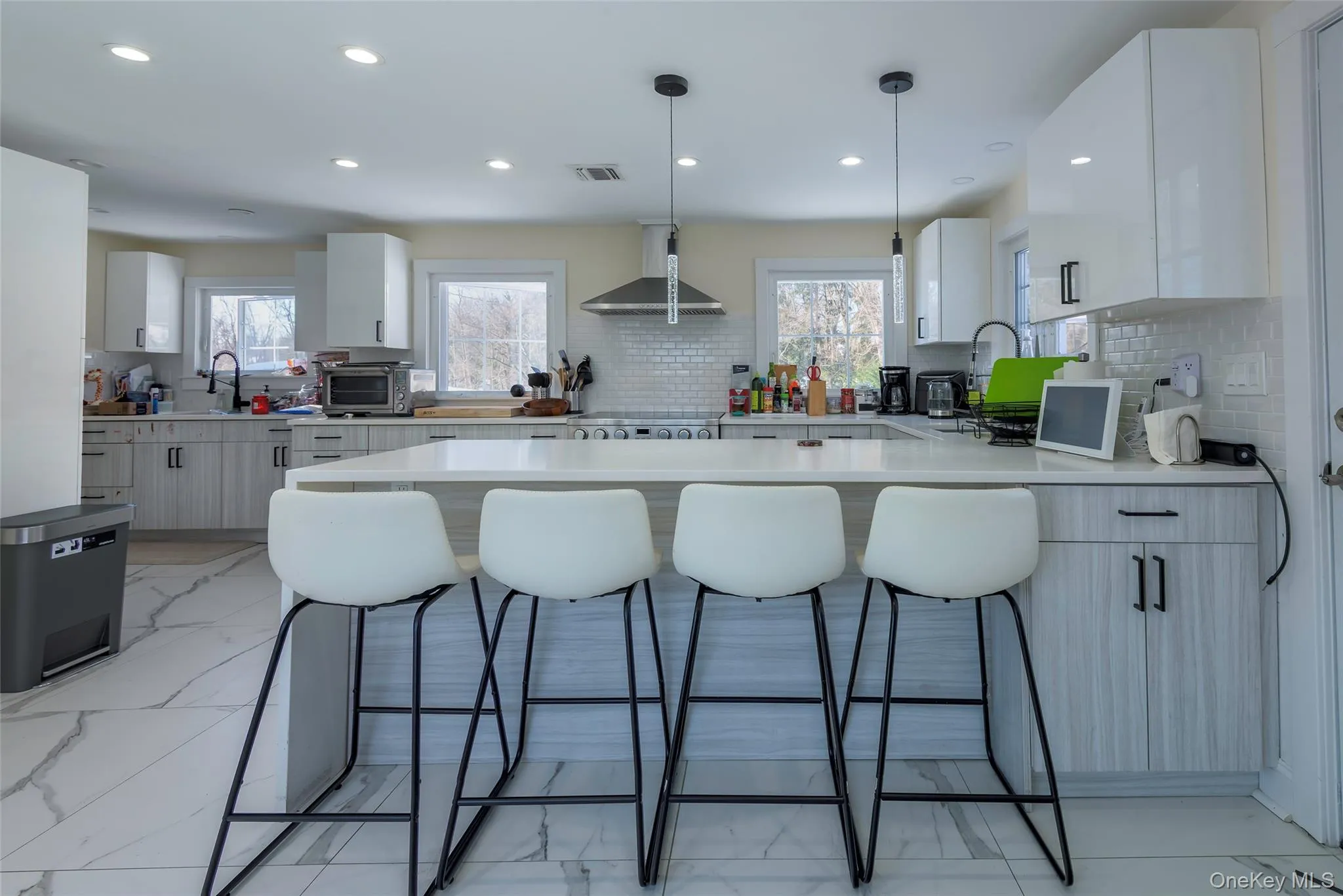 20 Ravine Road, North Hempstead, NY, 6 Bedrooms Bedrooms, 10 Rooms Rooms,5 BathroomsBathrooms,Residential Lease,For Rent,Ravine,0,955786 20 Ravine Road, North Hempstead, NY, 6 Bedrooms Bedrooms, 10 Rooms Rooms,5 BathroomsBathrooms,Residential Lease,For Rent,Ravine,0,955786