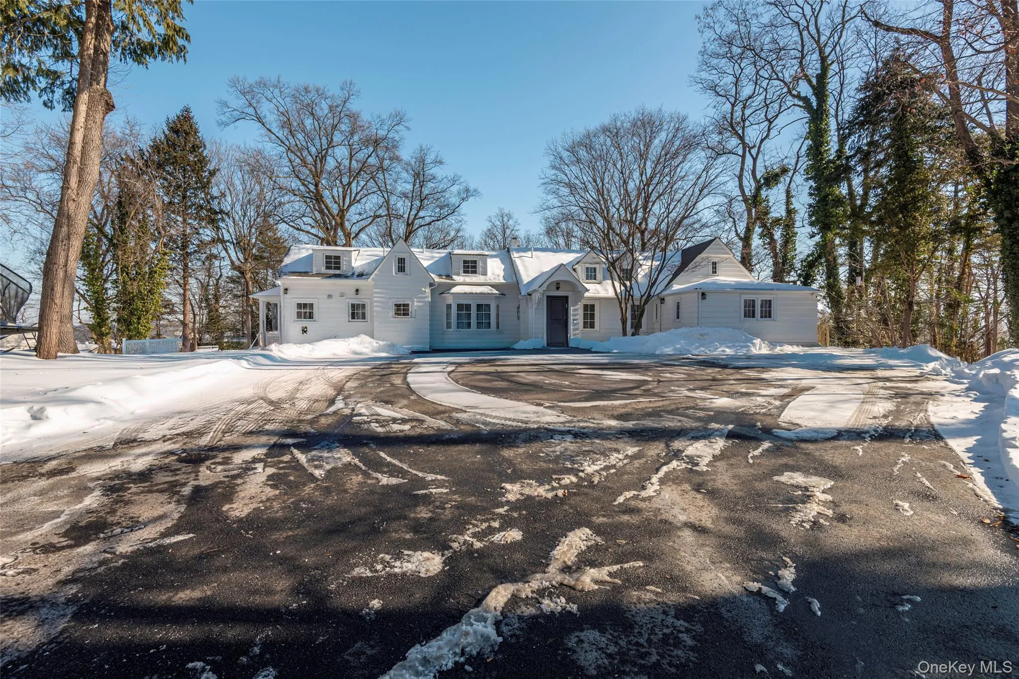 20 Ravine Road, North Hempstead, NY, 6 Bedrooms Bedrooms, 10 Rooms Rooms,5 BathroomsBathrooms,Residential Lease,For Rent,Ravine,0,955786 20 Ravine Road, North Hempstead, NY, 6 Bedrooms Bedrooms, 10 Rooms Rooms,5 BathroomsBathrooms,Residential Lease,For Rent,Ravine,0,955786