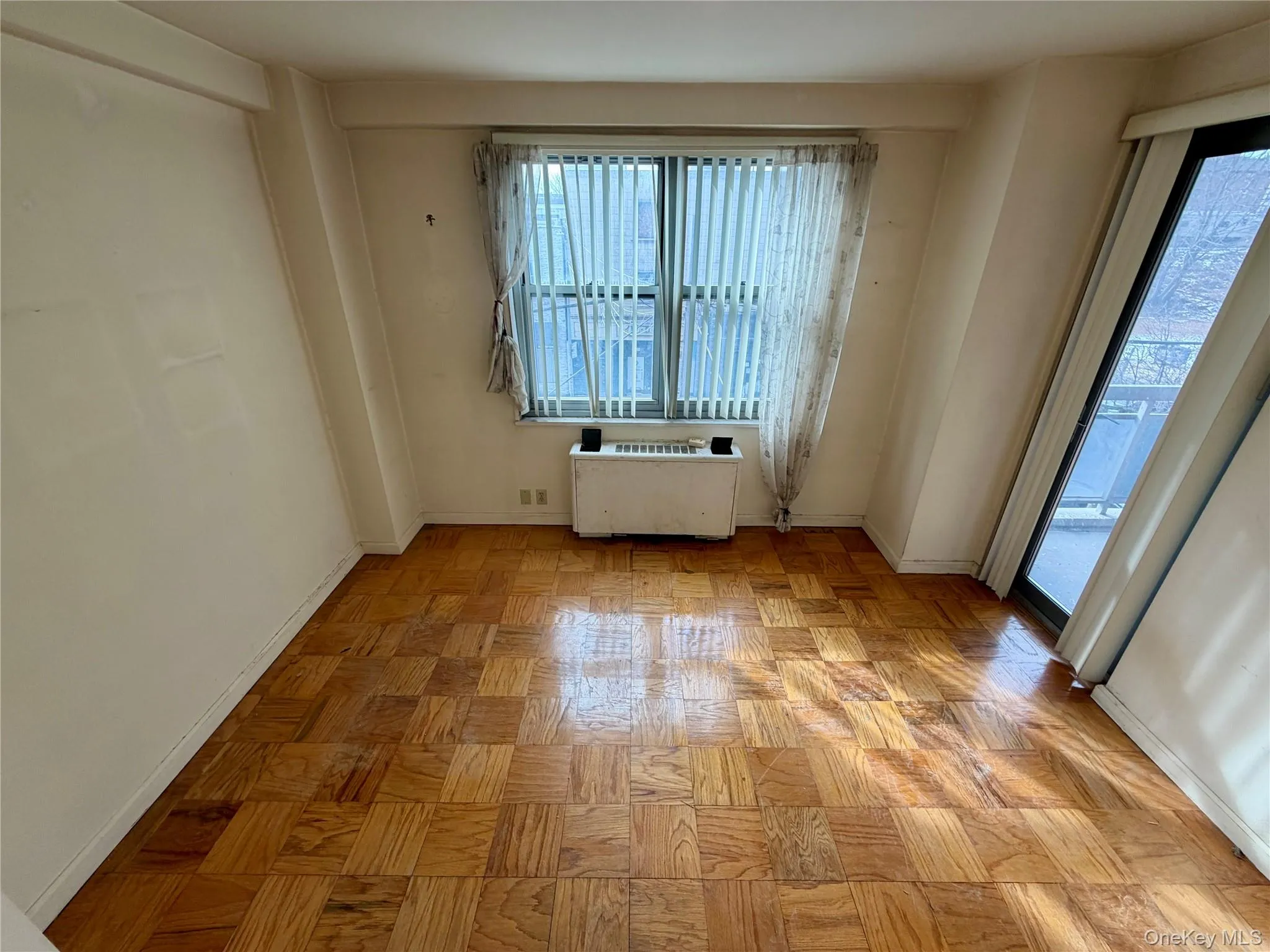 70-25 Yellowstone Boulevard, New York, NY, 2 Bedrooms Bedrooms, 4 Rooms Rooms,1 BathroomBathrooms,Residential Sale,For Rent,Yellowstone,0,955792 70-25 Yellowstone Boulevard, New York, NY, 2 Bedrooms Bedrooms, 4 Rooms Rooms,1 BathroomBathrooms,Residential Sale,For Rent,Yellowstone,0,955792